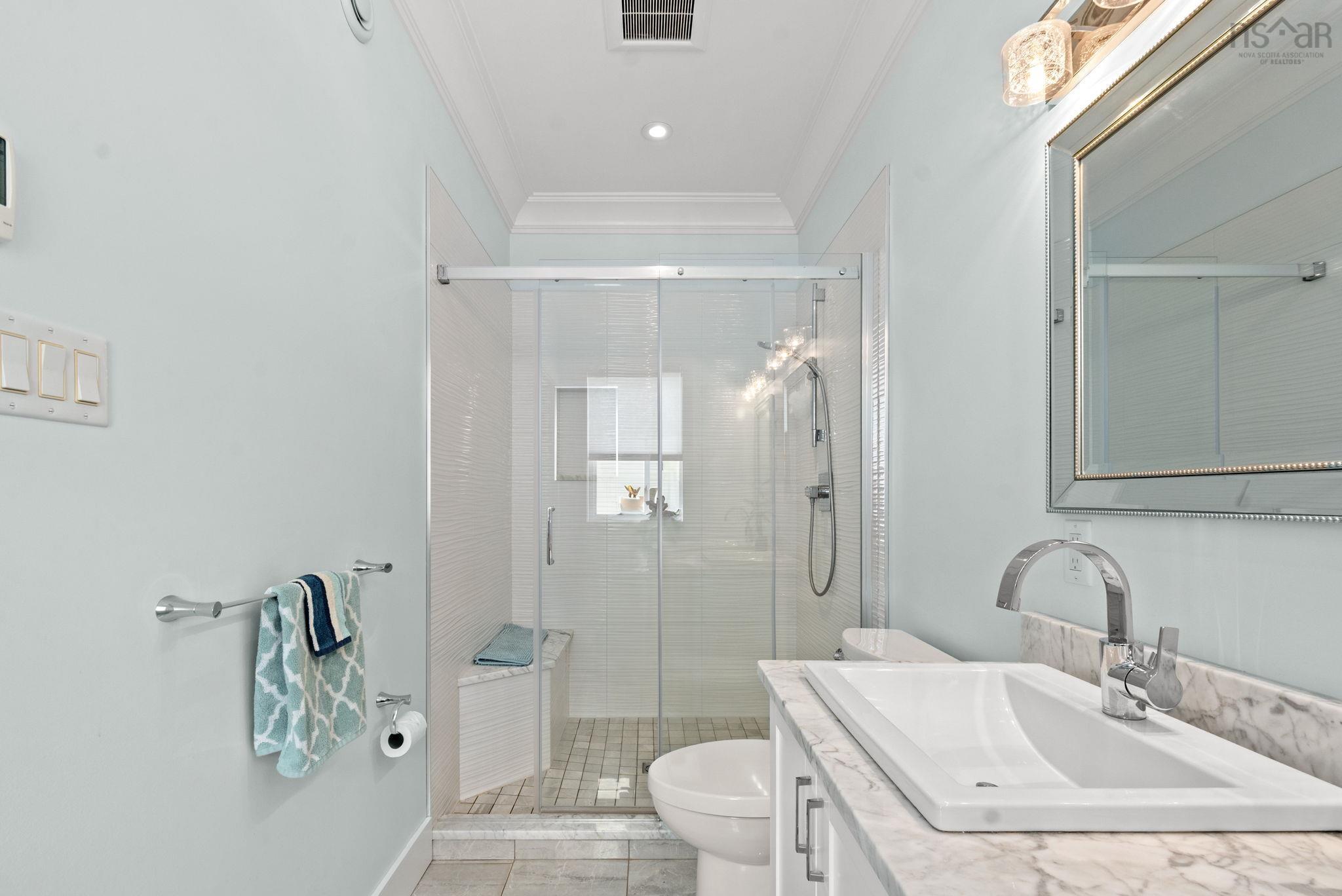 769 Lakeview Avenue photo #25