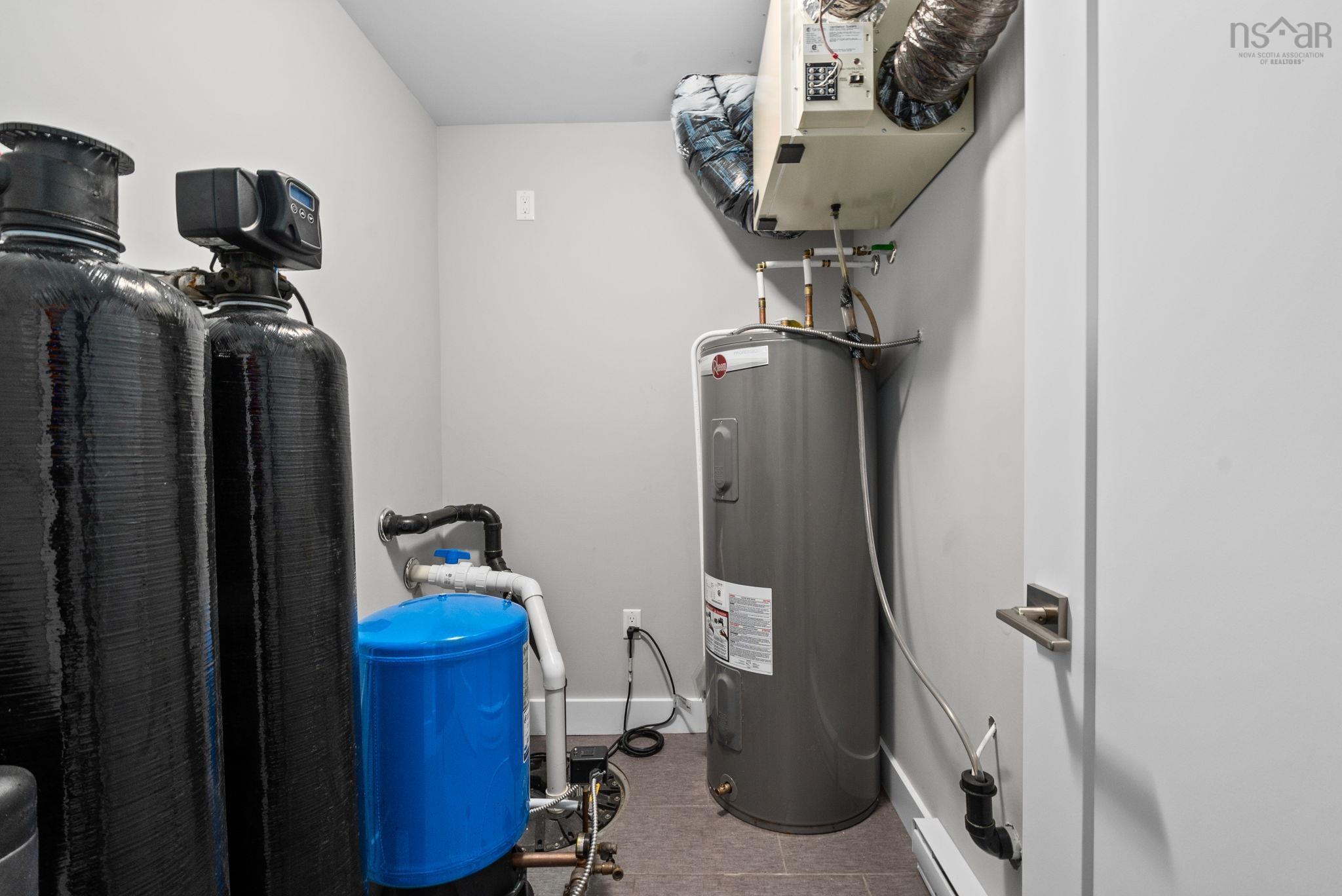 769 Lakeview Avenue photo #31