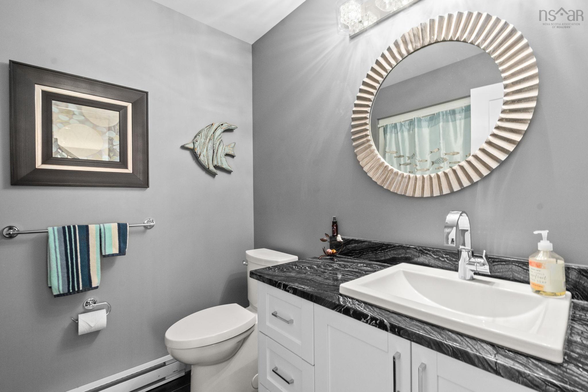 769 Lakeview Avenue photo #34