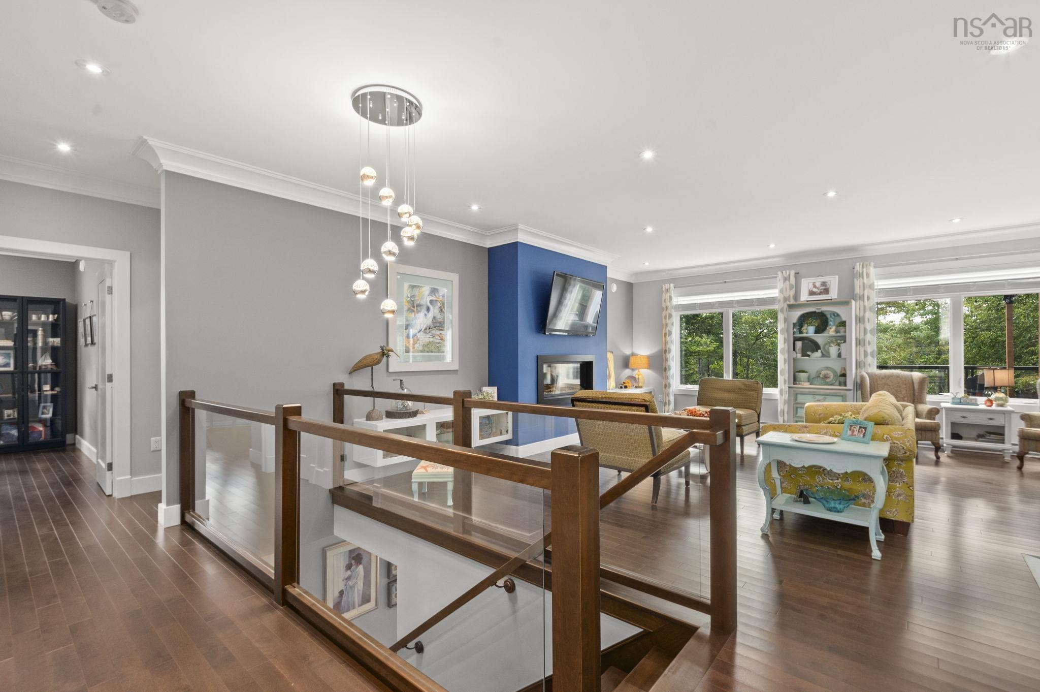 769 Lakeview Avenue photo #5