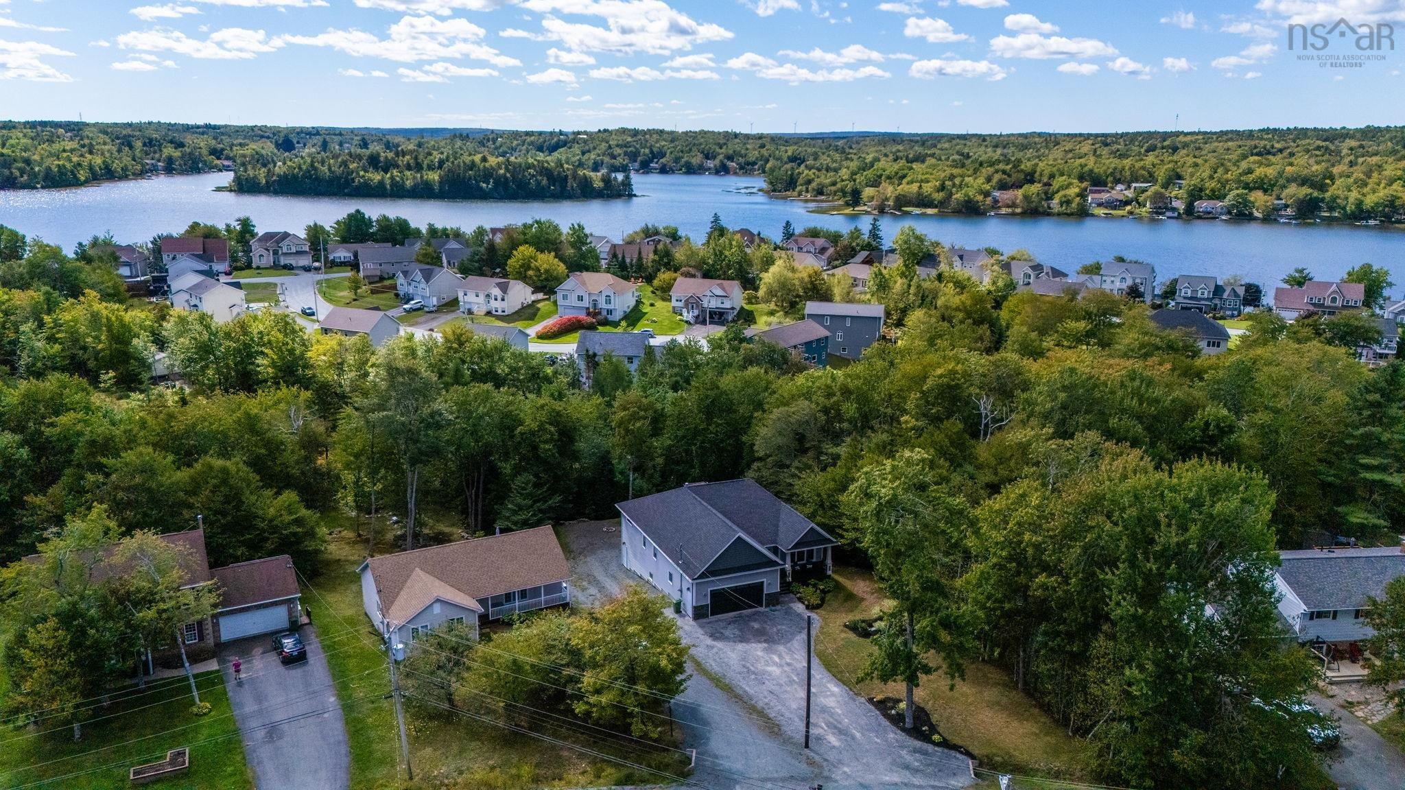 769 Lakeview Avenue photo #48