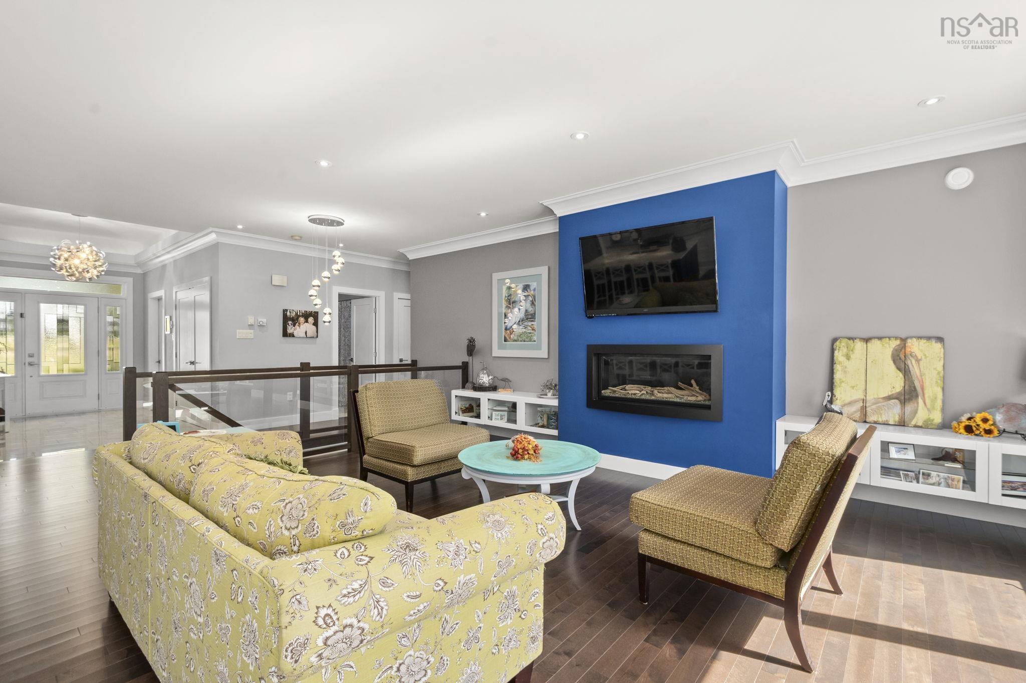 769 Lakeview Avenue photo #8