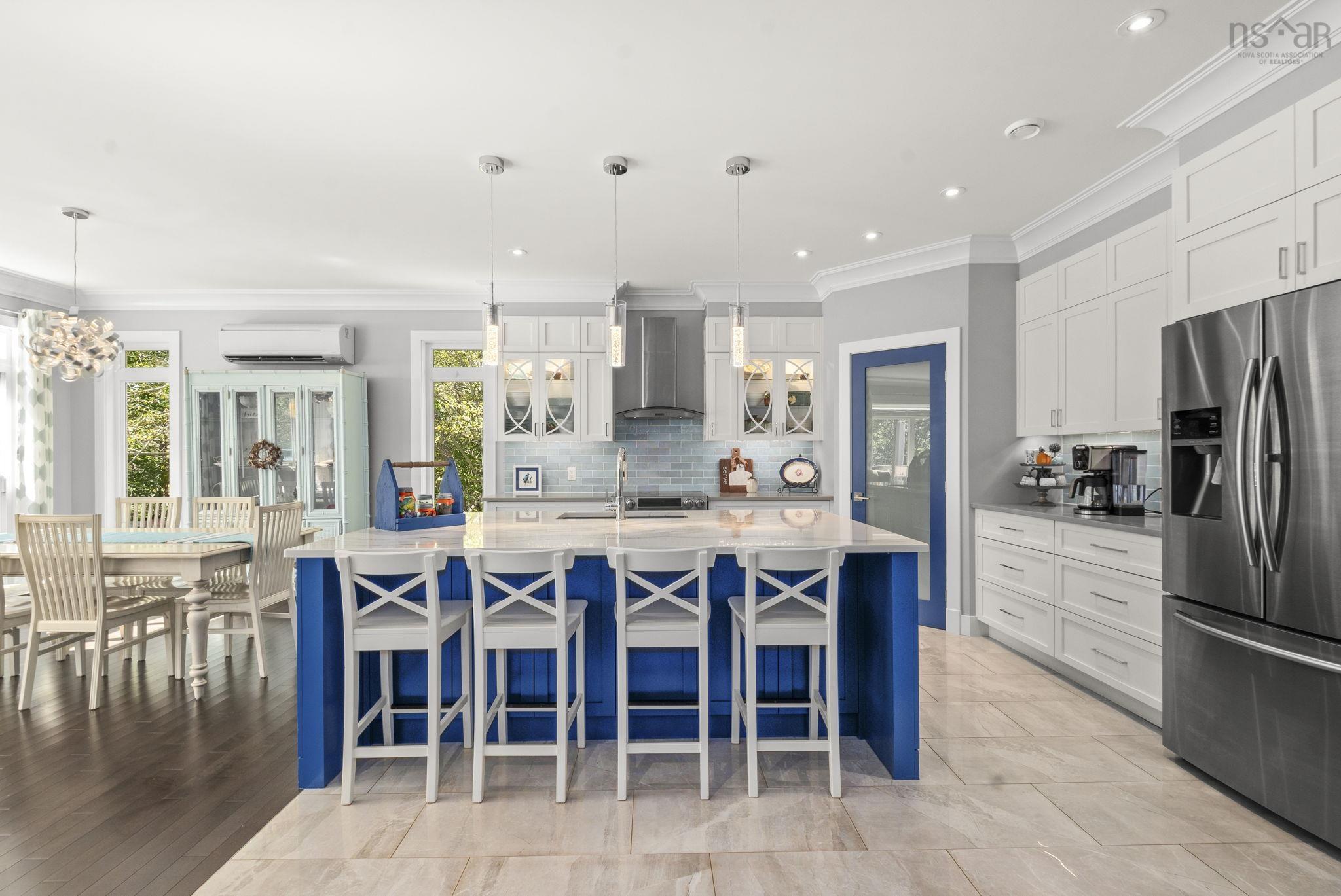 769 Lakeview Avenue photo #10