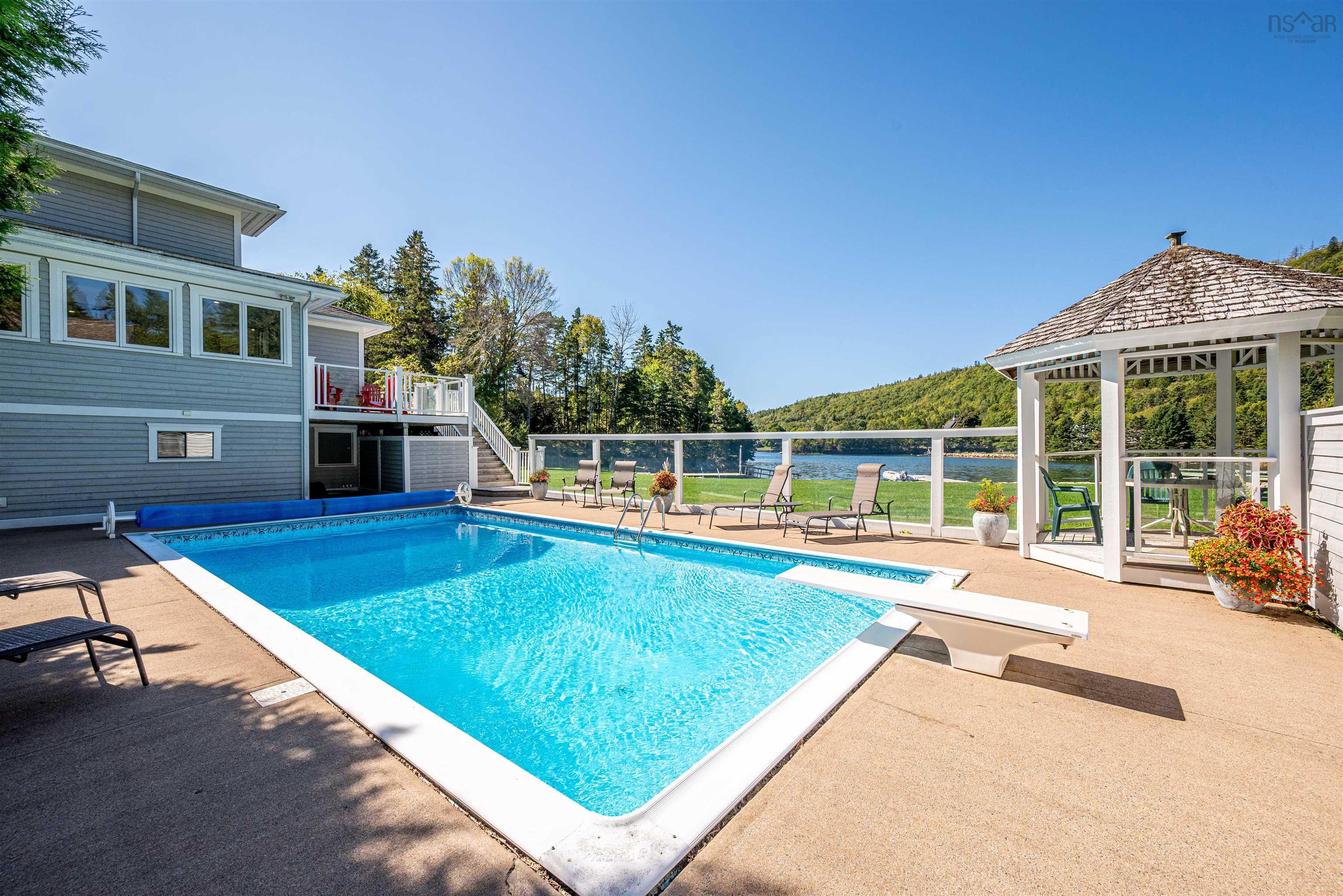 35 Sunnywood Road photo #4