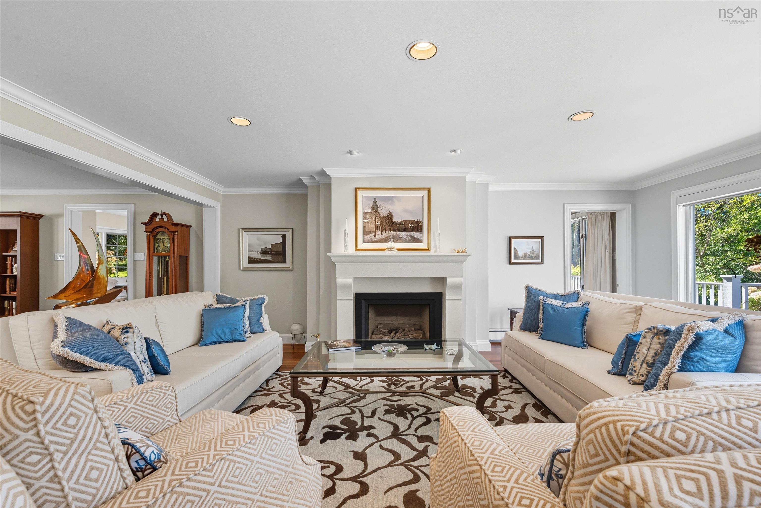 35 Sunnywood Road photo #8