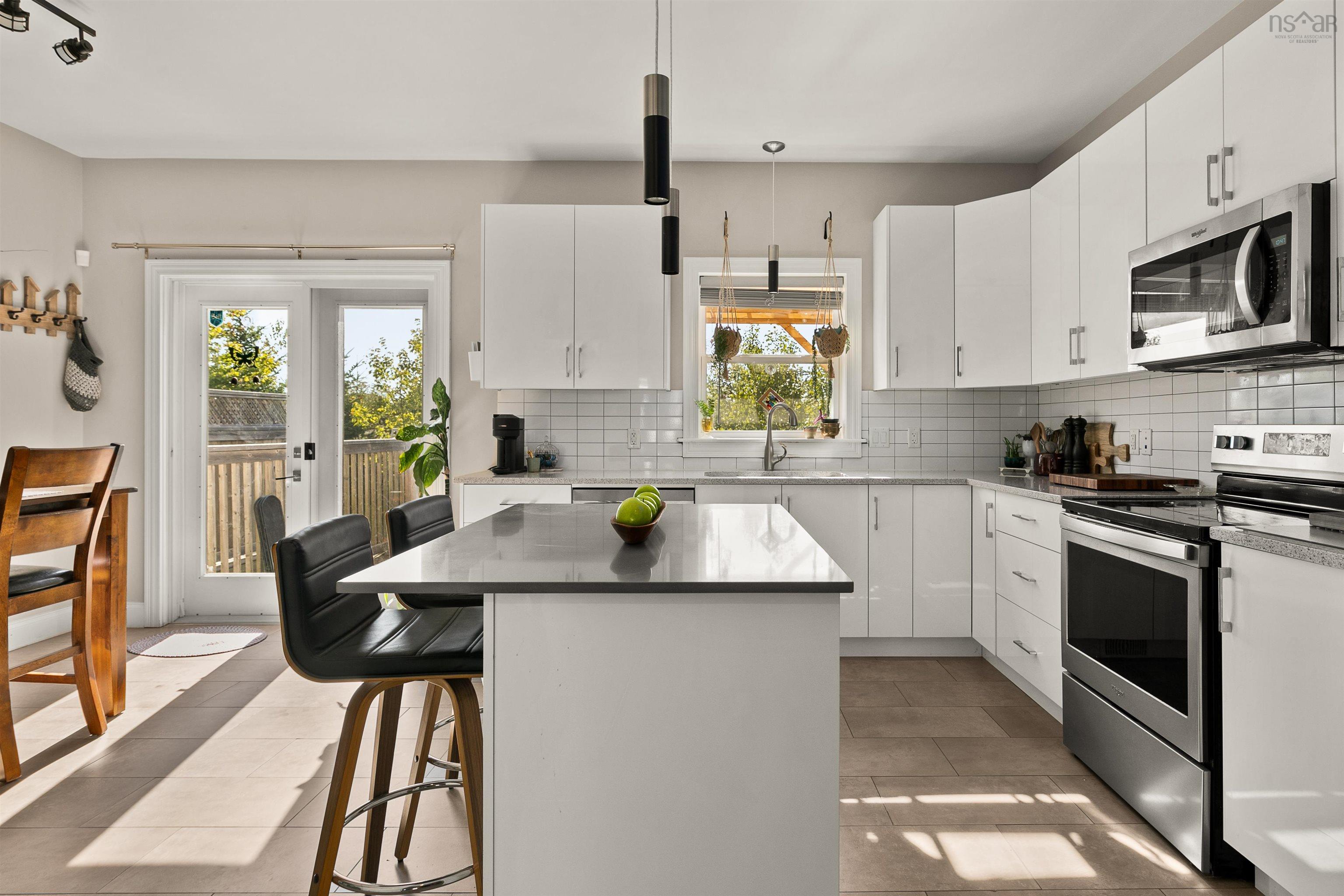 146 Maple Grove Avenue photo #11