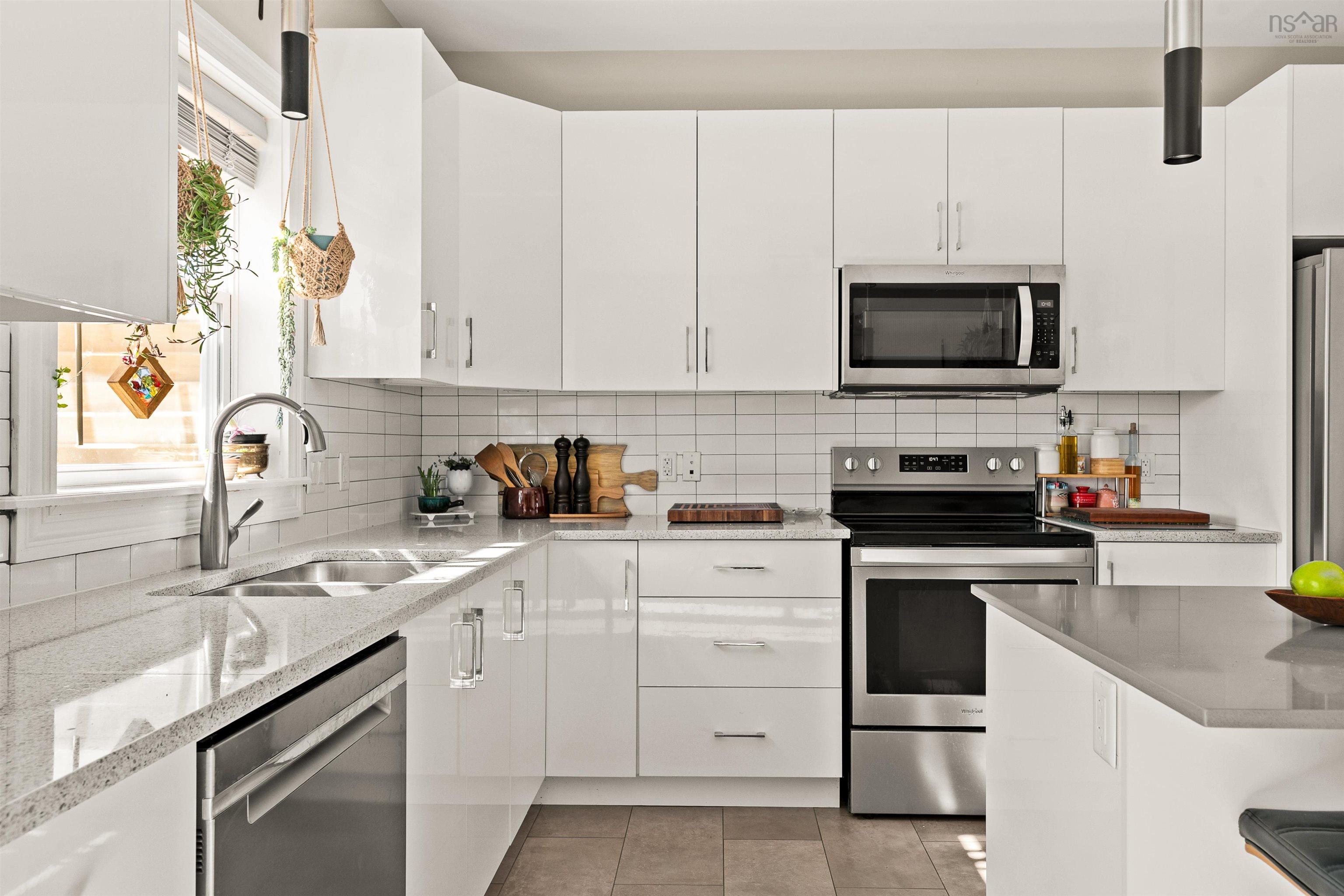 146 Maple Grove Avenue photo #14