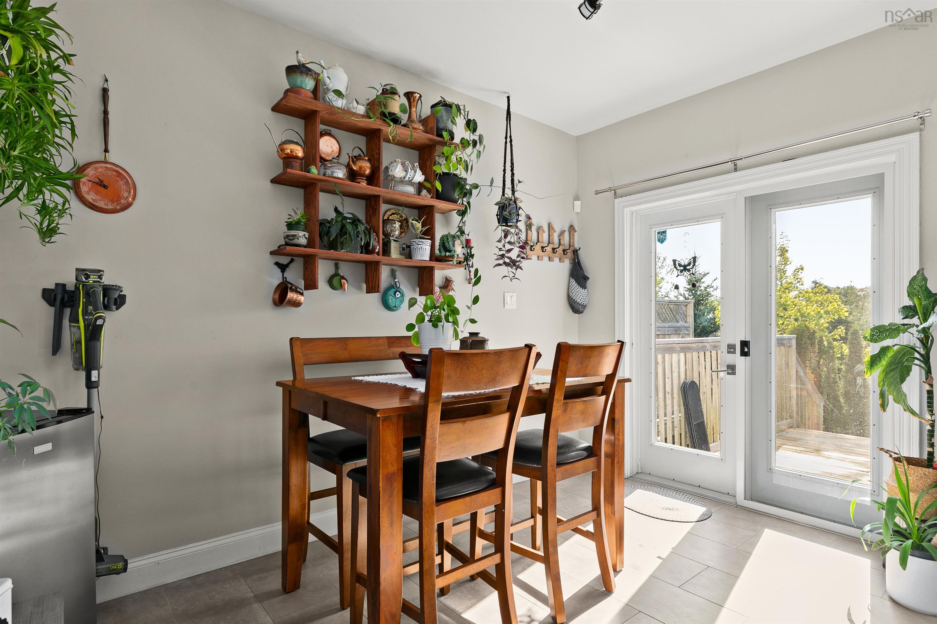 146 Maple Grove Avenue photo #16