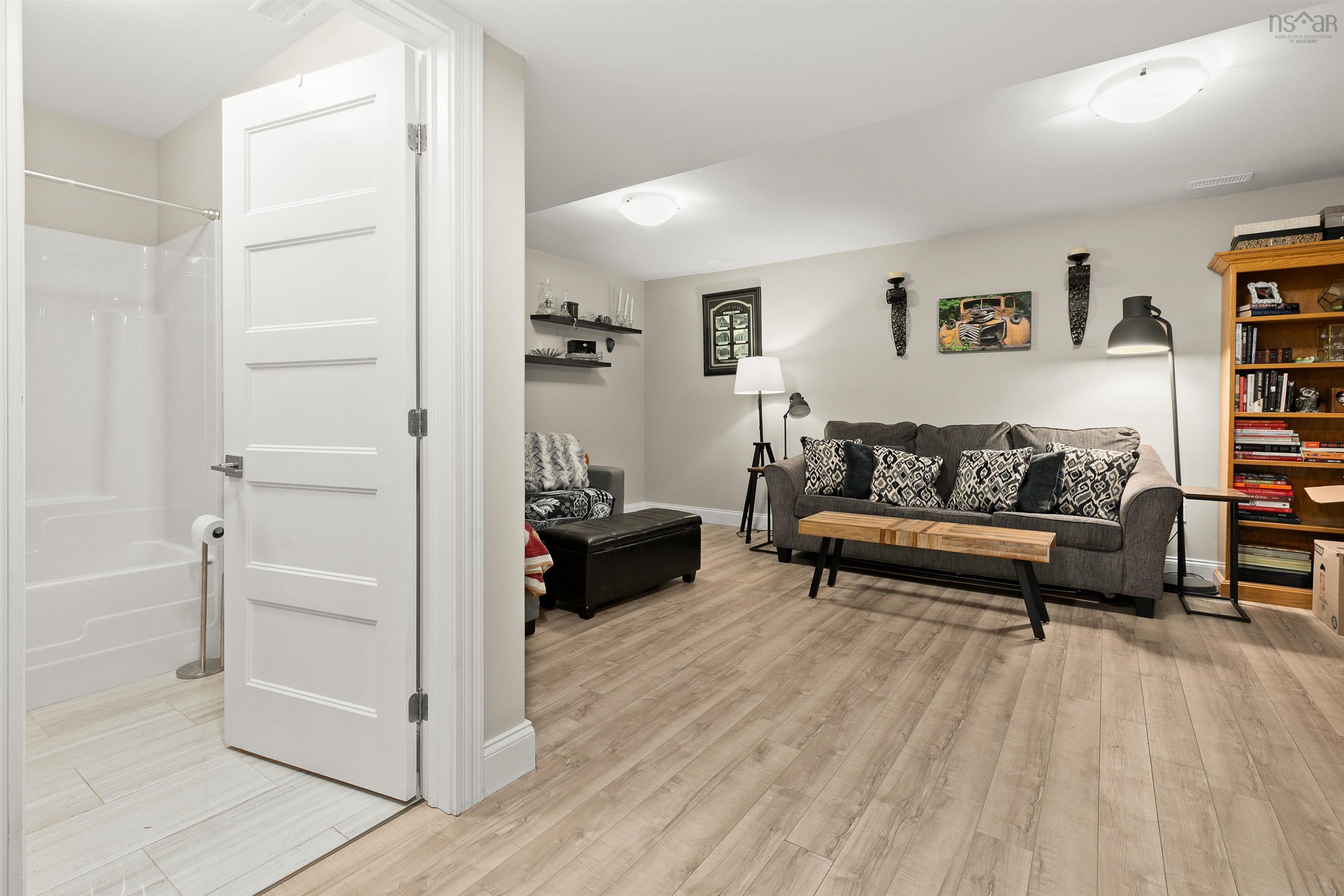 146 Maple Grove Avenue photo #28