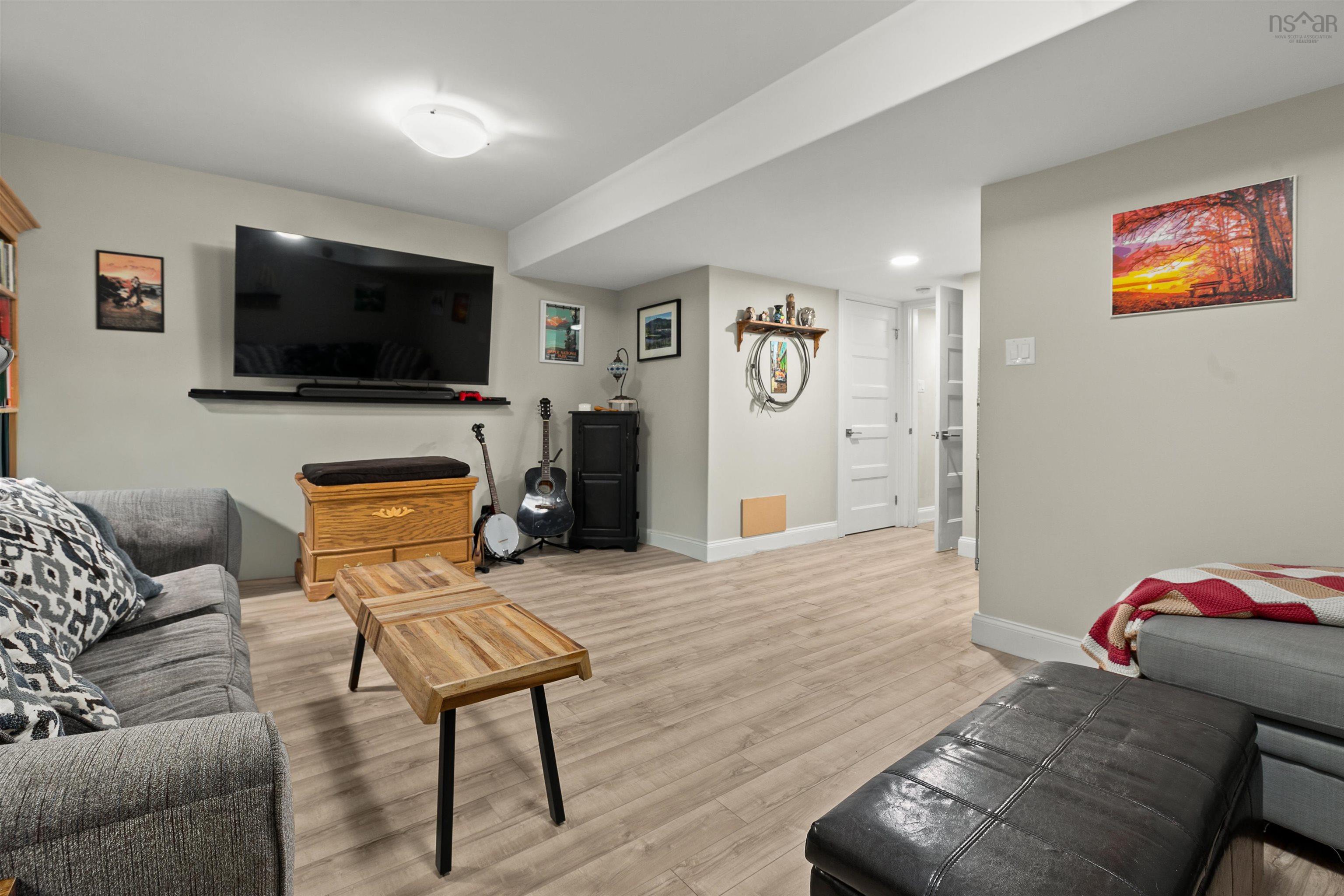 146 Maple Grove Avenue photo #31