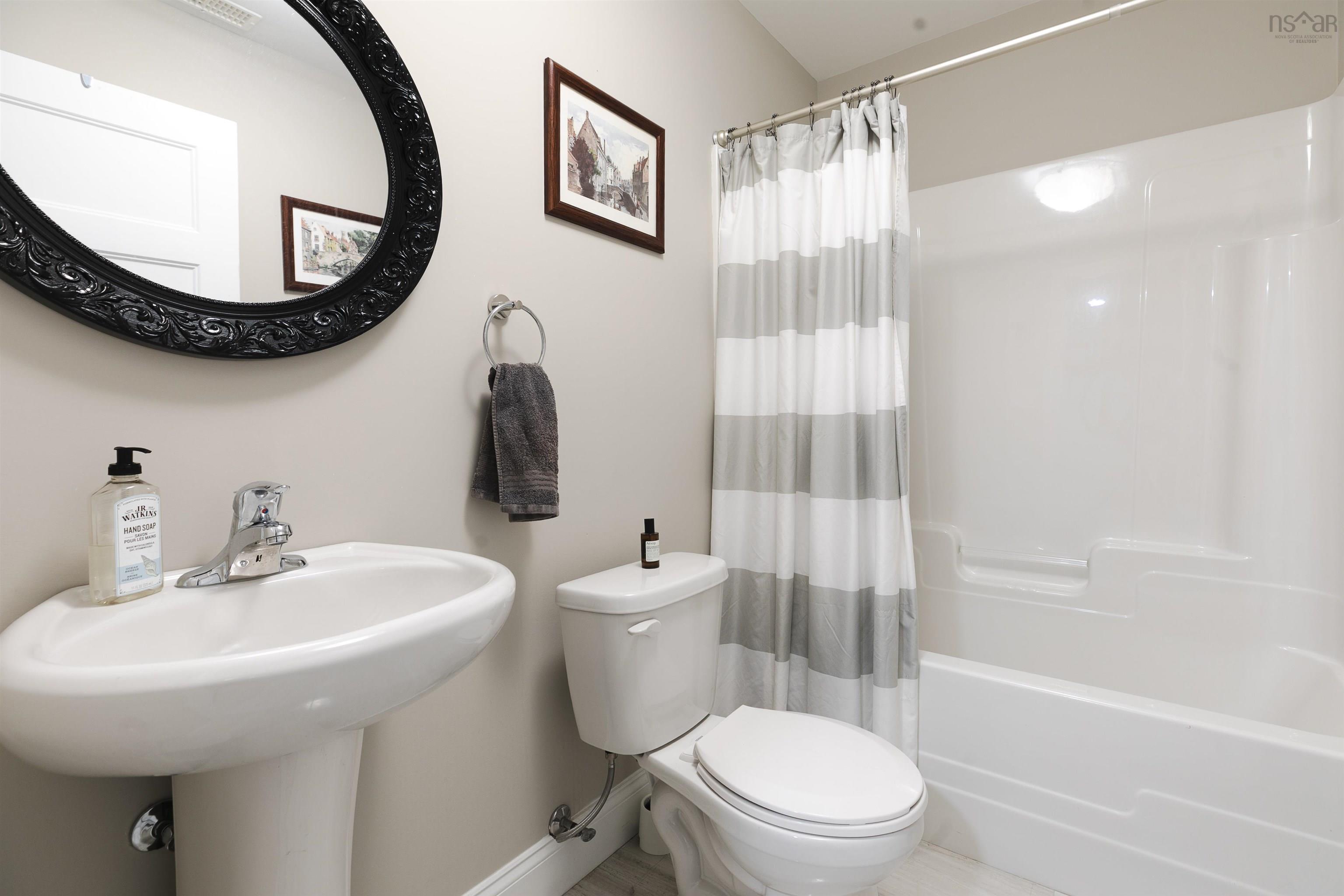 146 Maple Grove Avenue photo #32