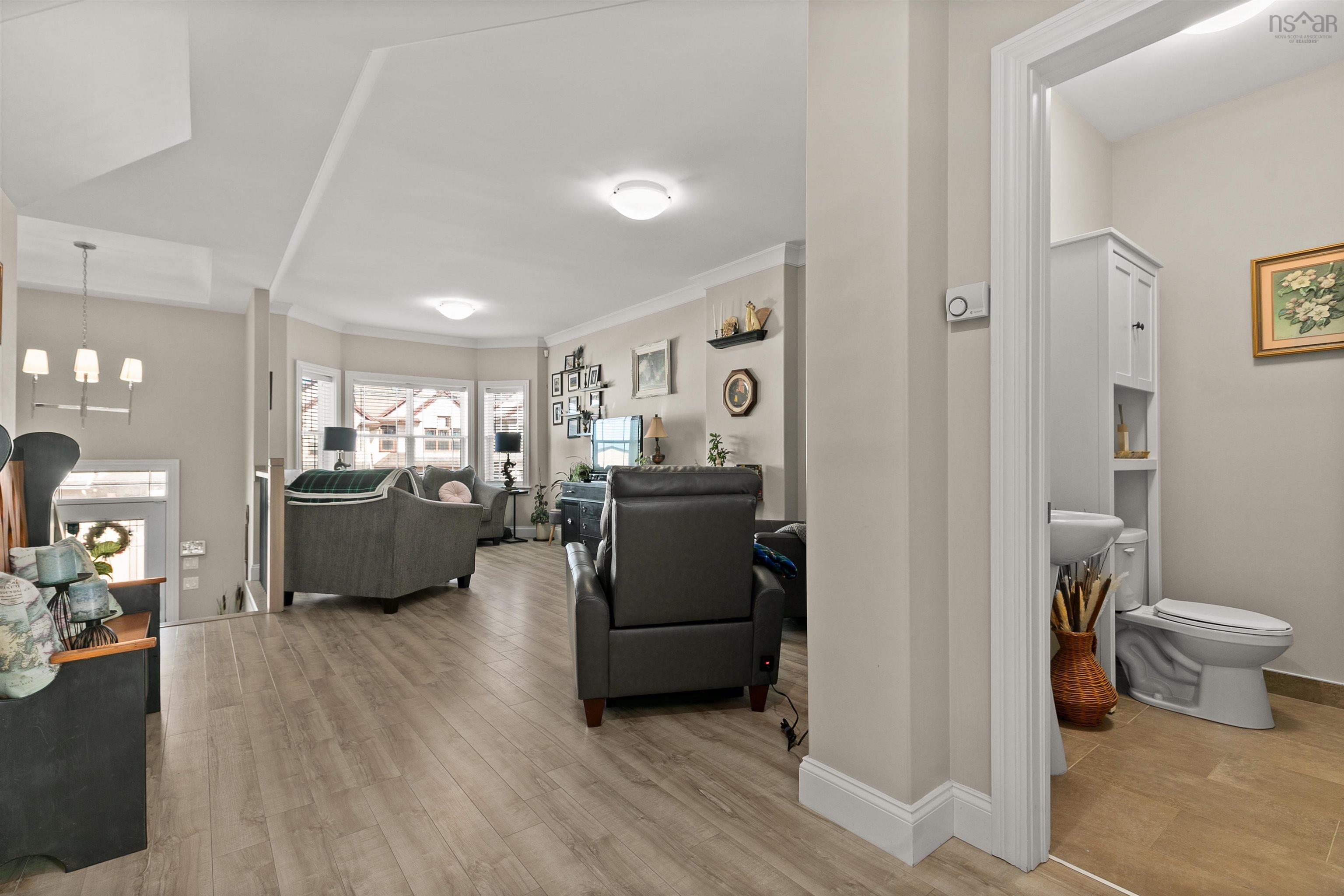 146 Maple Grove Avenue photo #9