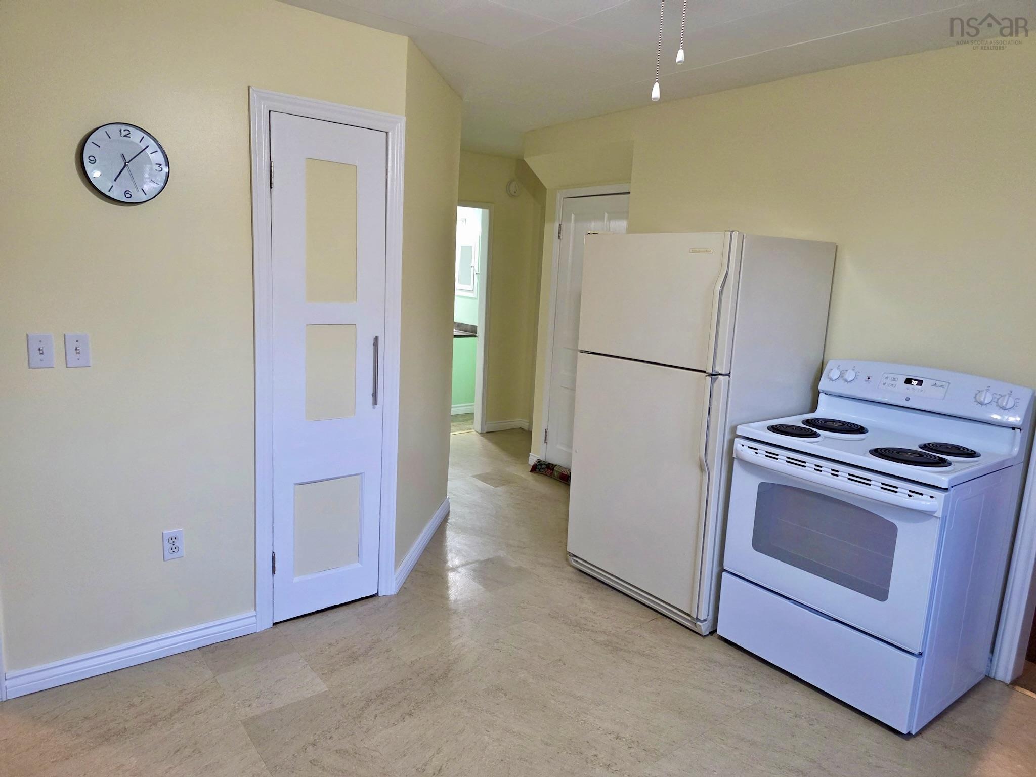 1544 St Margarets Bay Road photo #11