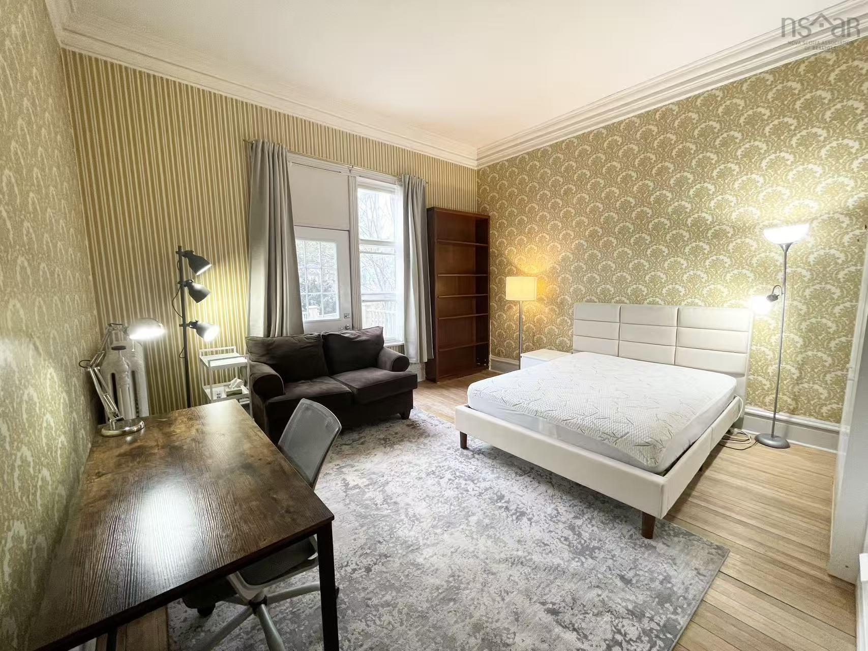 1430/1432 Edward Street photo #18