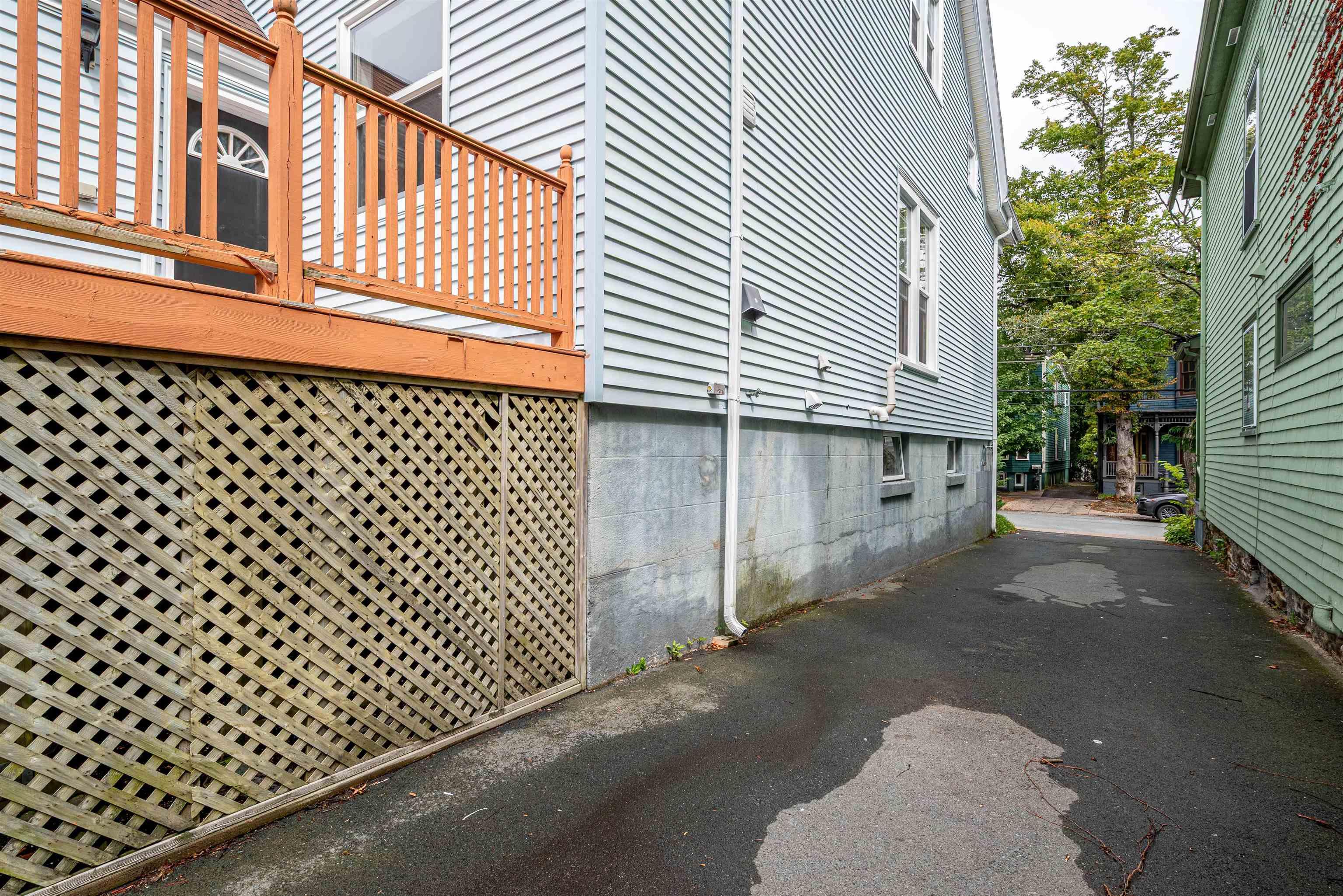 1430/1432 Edward Street photo #34