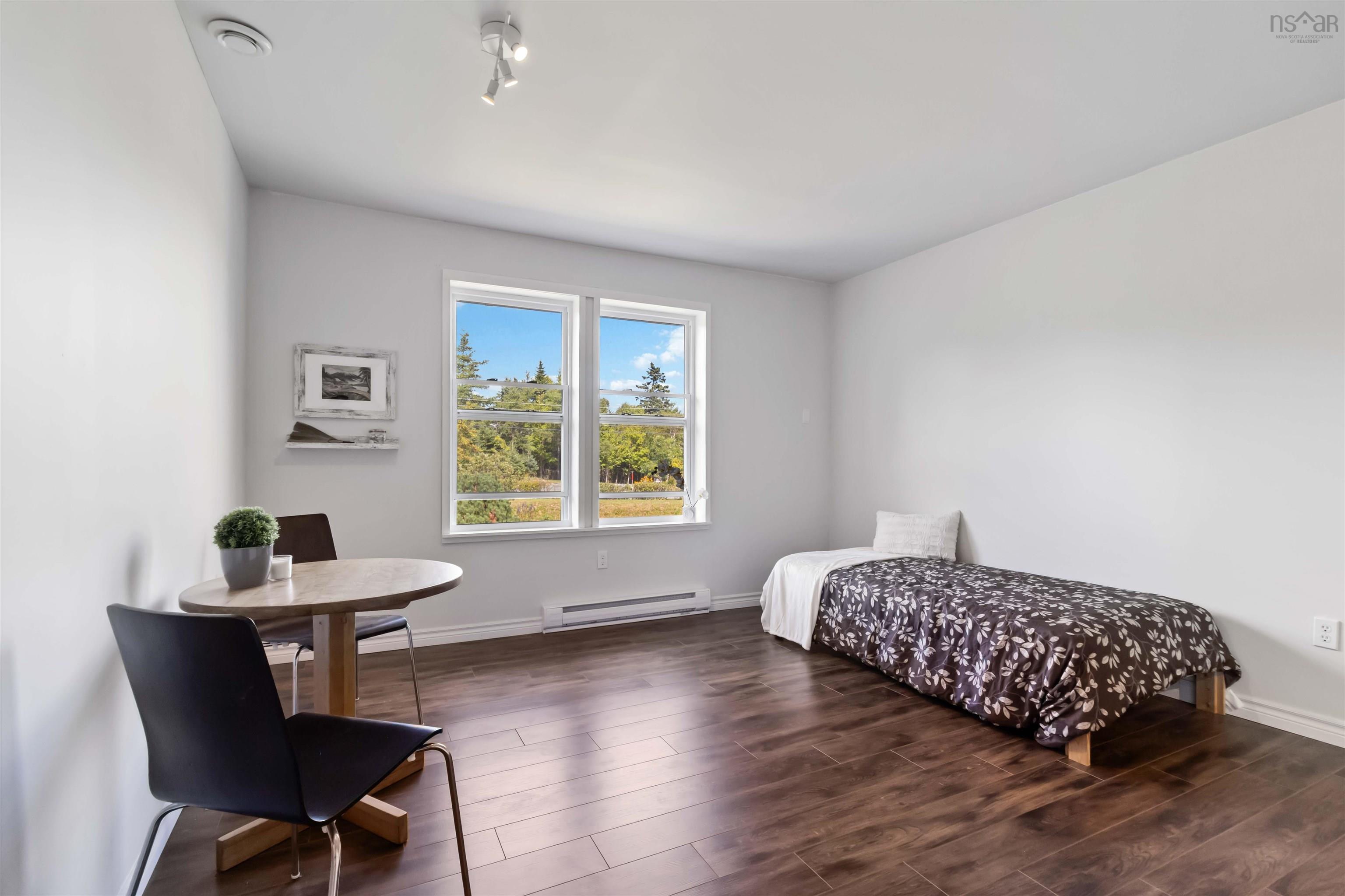 48 Schooner Landing photo #26