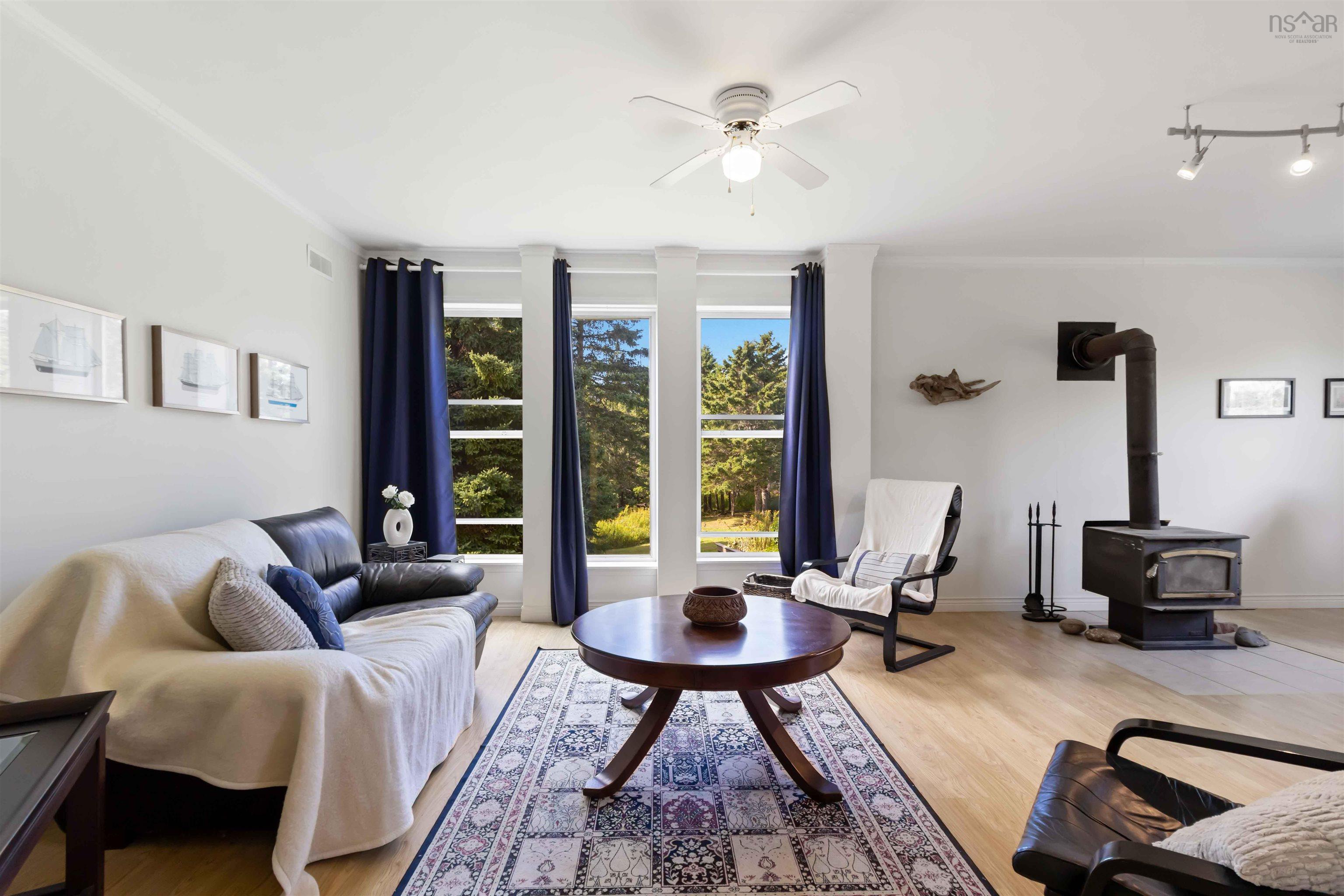 48 Schooner Landing photo #10