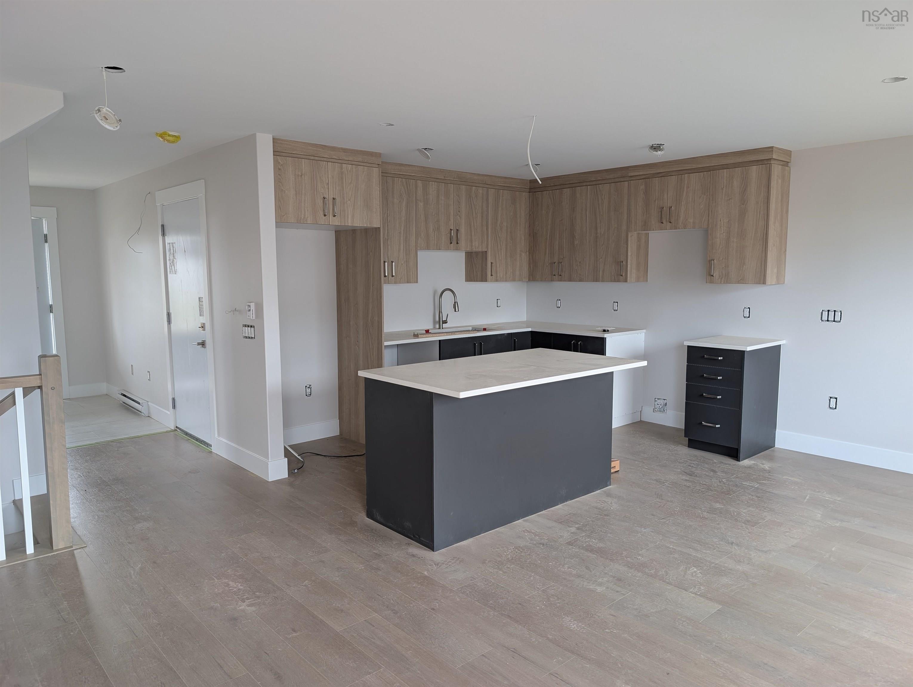 211 Alabaster Way photo #4