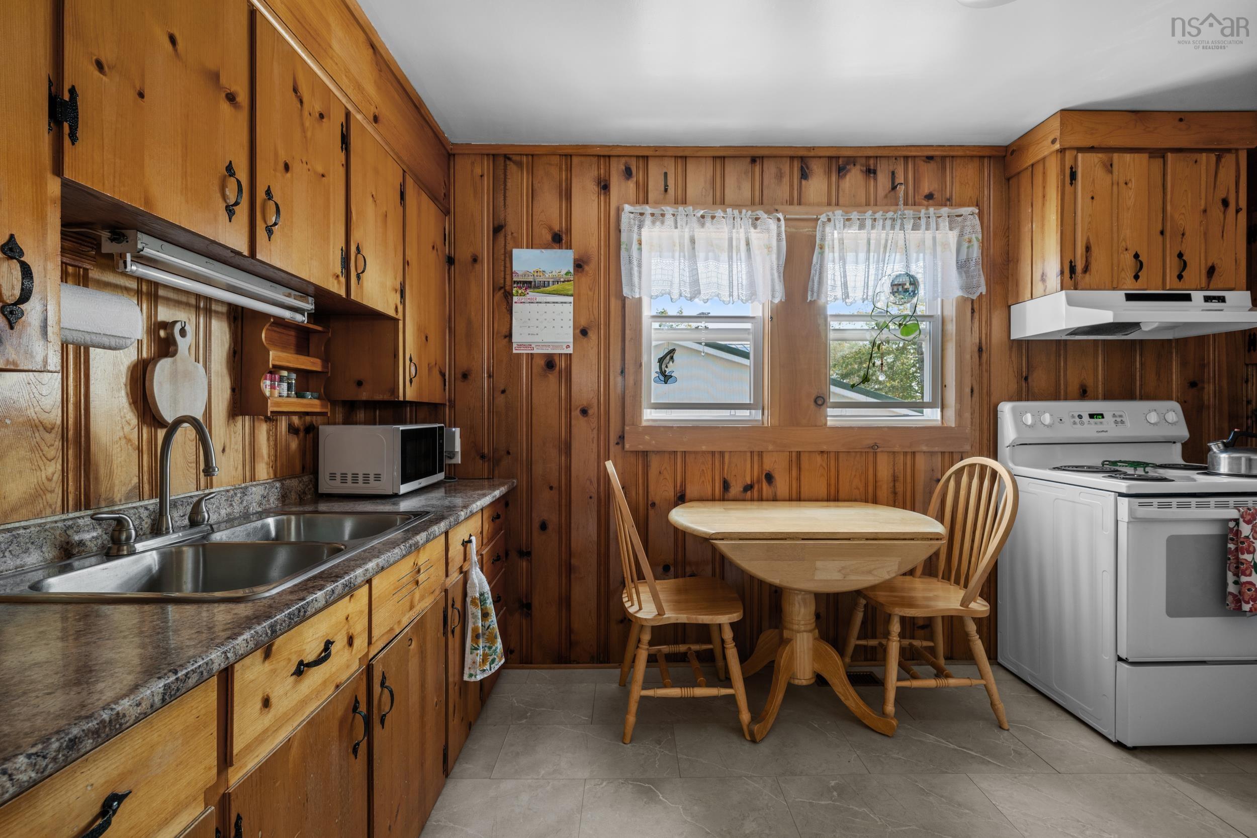 1699 Hammonds Plains Road photo #13