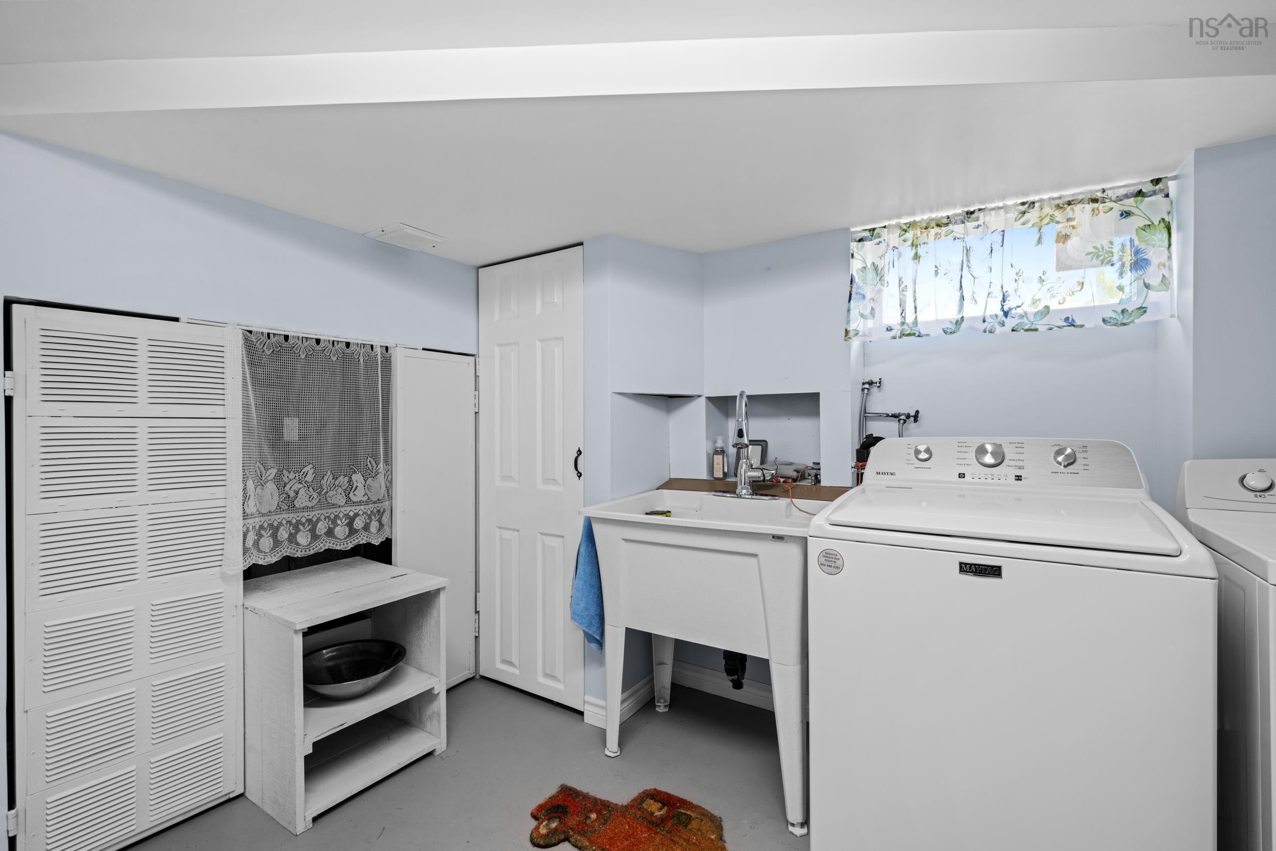 1699 Hammonds Plains Road photo #28