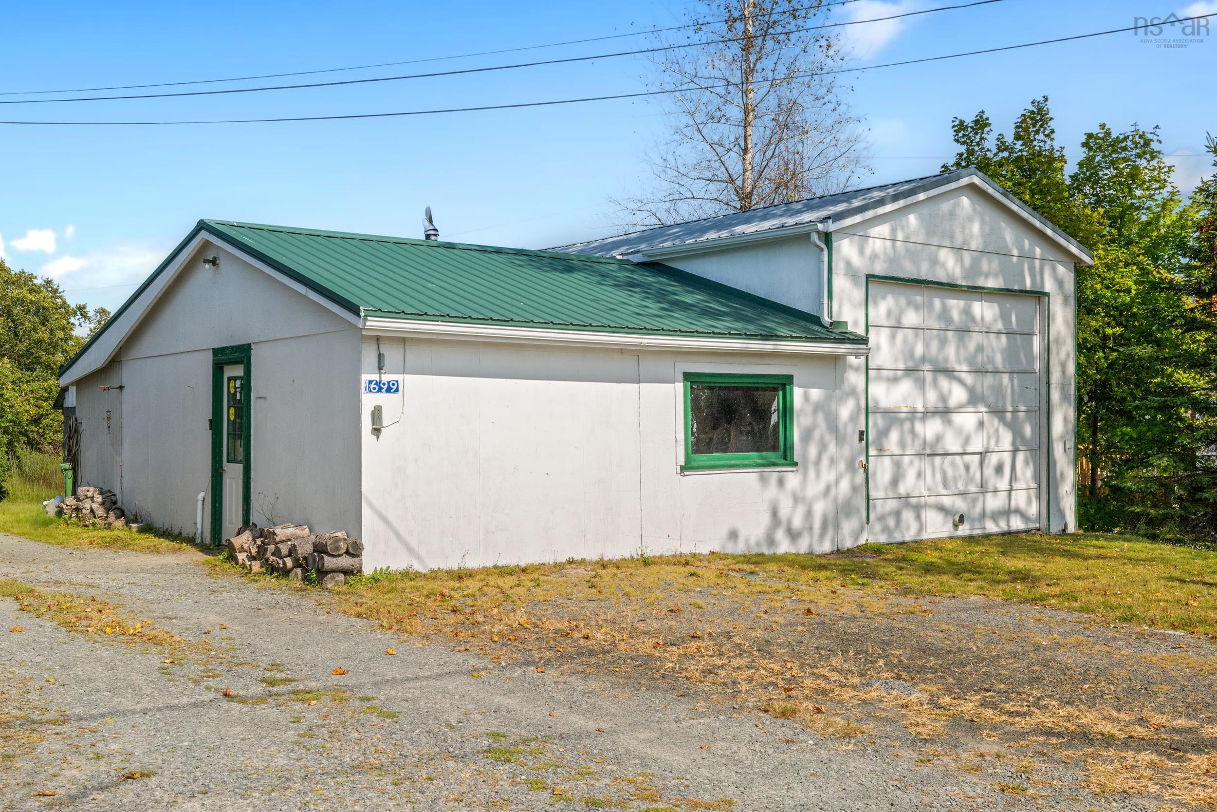 1699 Hammonds Plains Road photo #34