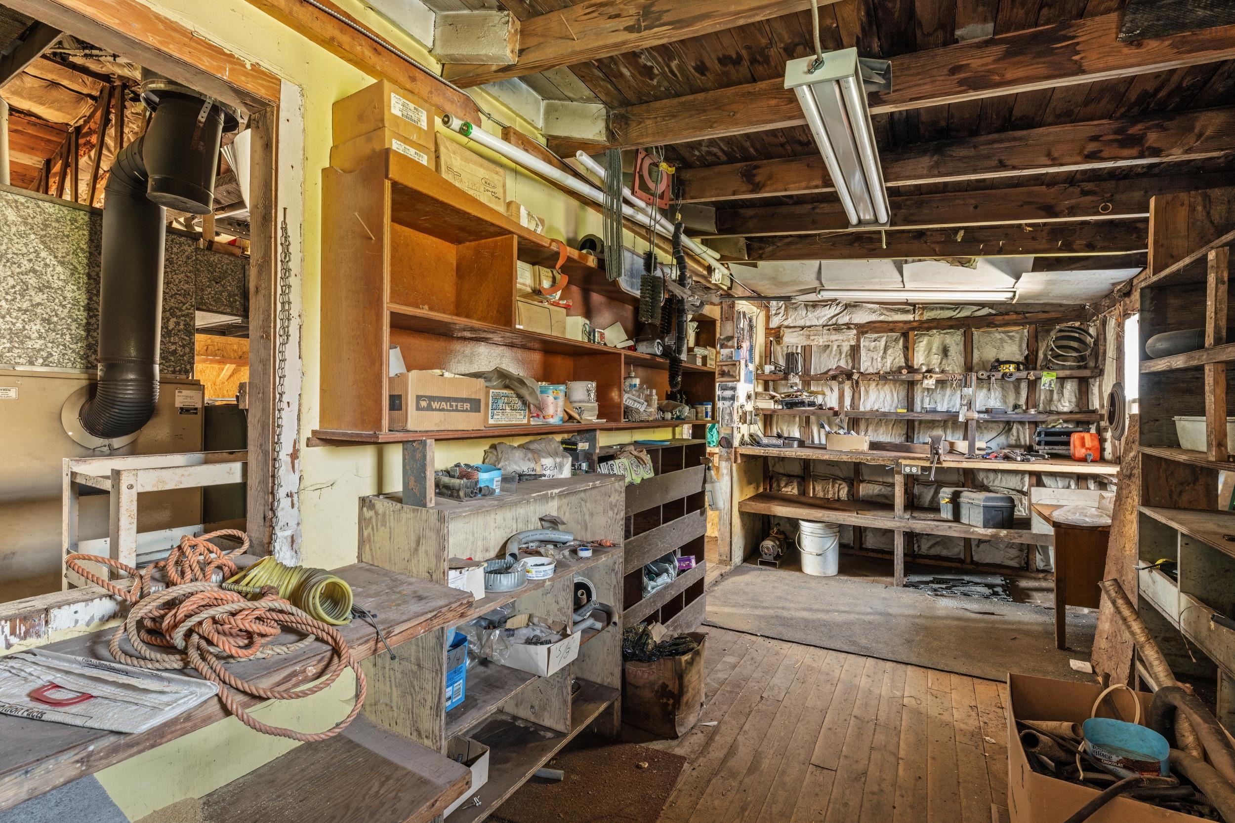 1699 Hammonds Plains Road photo #36