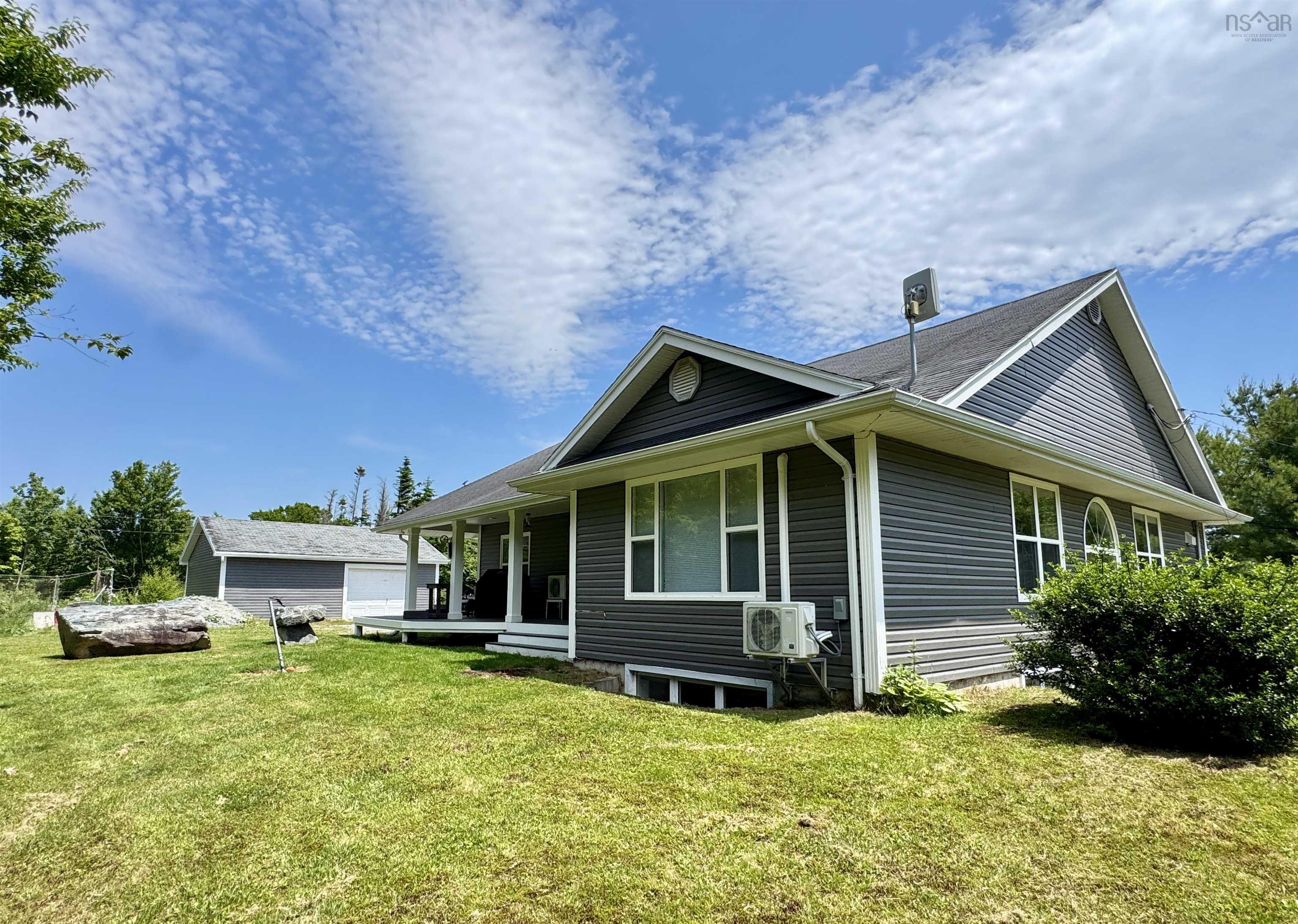 11 Old Cabin Lake Road photo #3