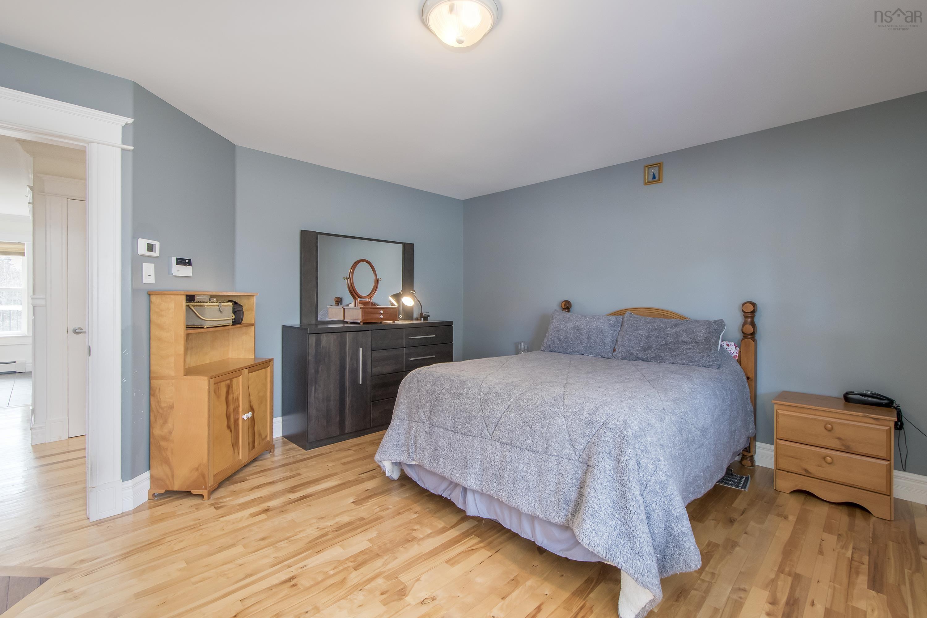 11 Old Cabin Lake Road photo #21