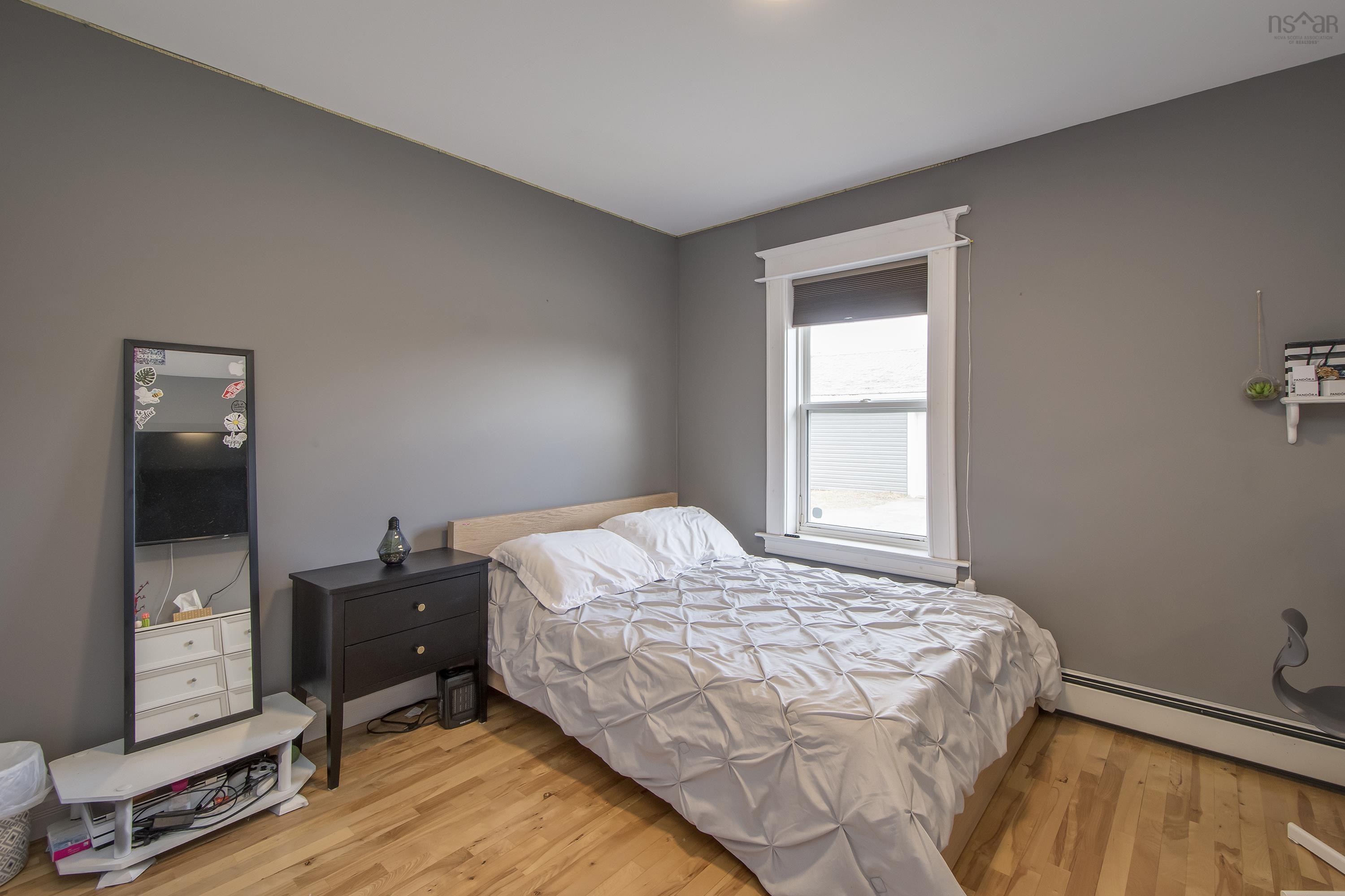 11 Old Cabin Lake Road photo #24