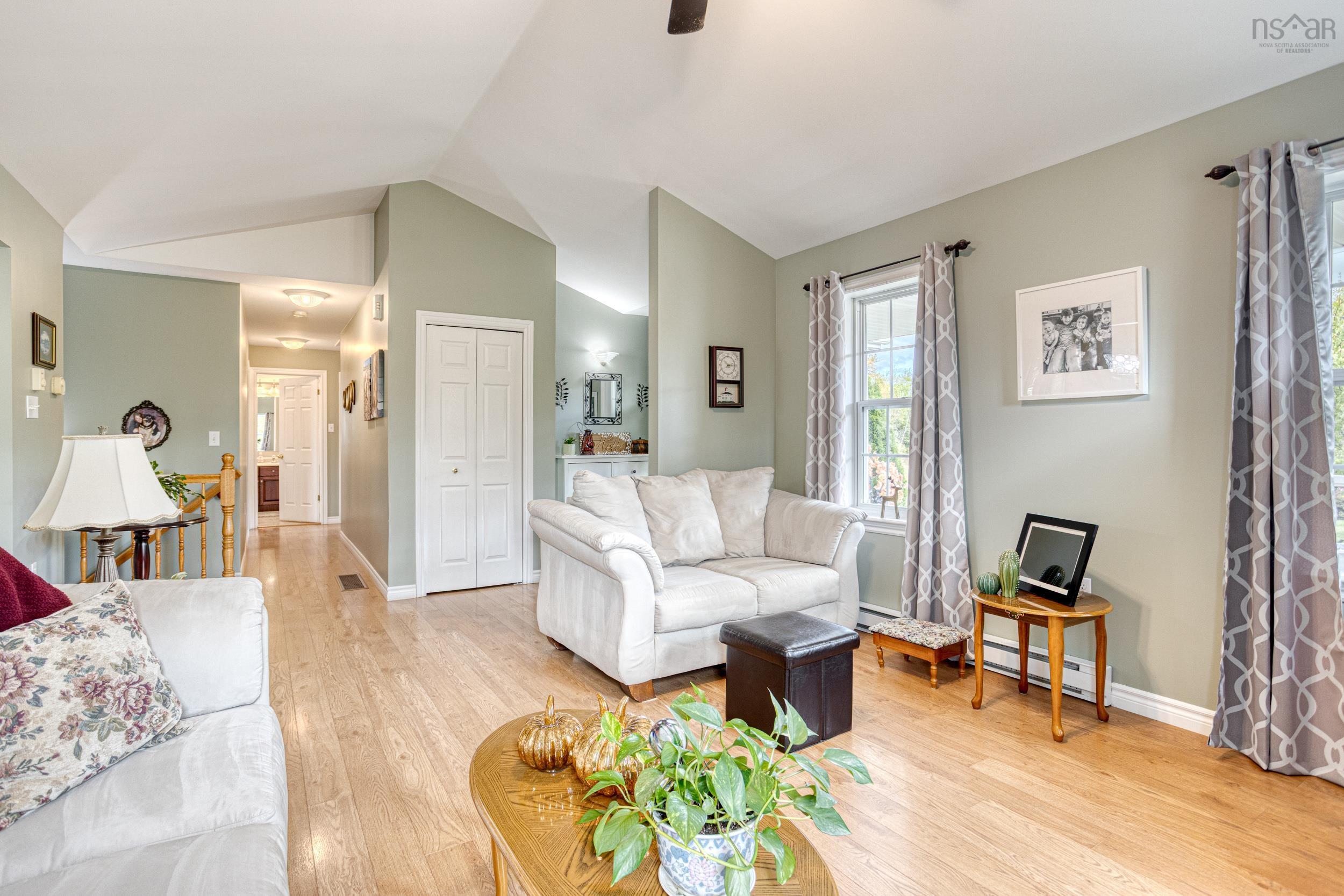 329 Grono Road photo #34