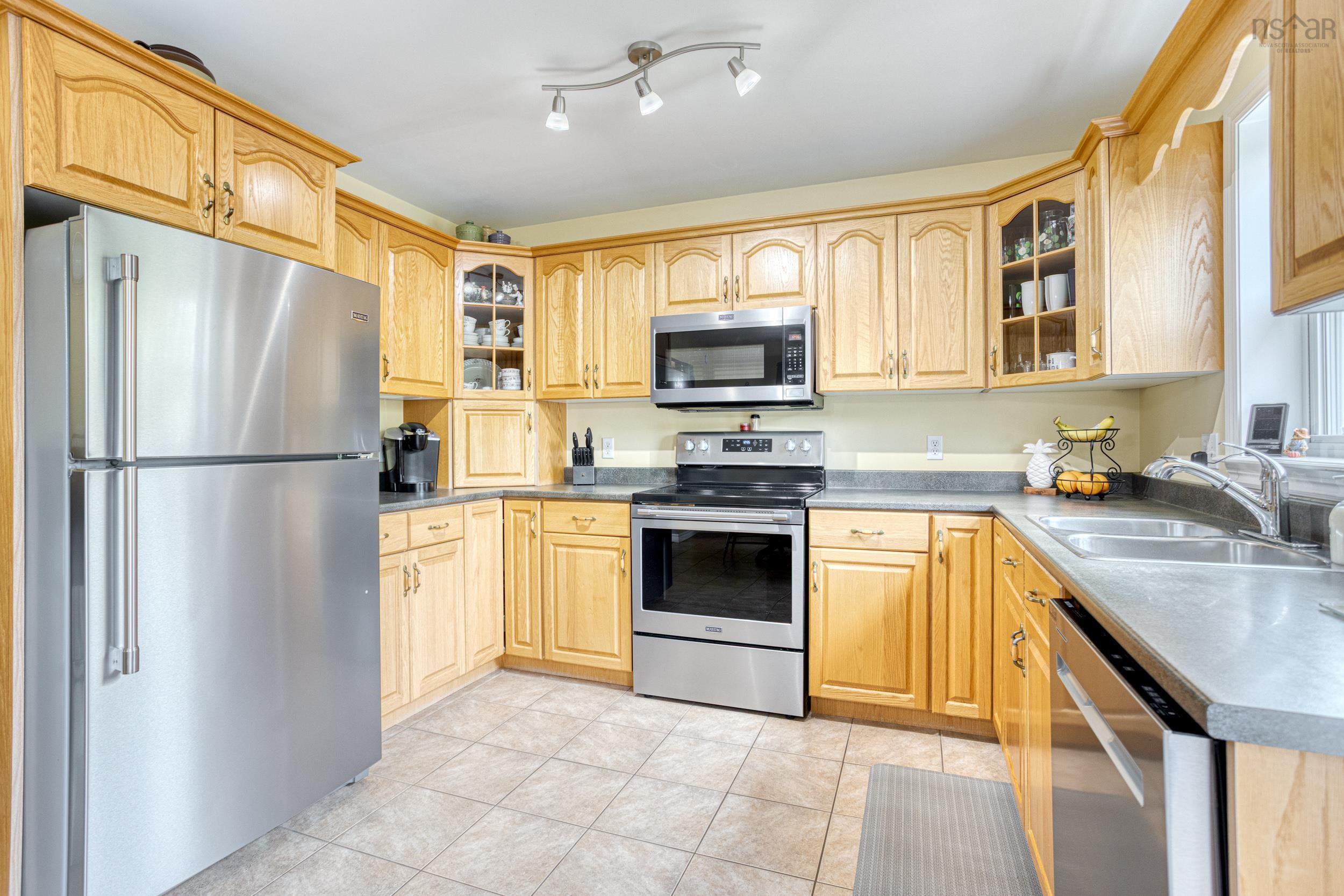 329 Grono Road photo #39