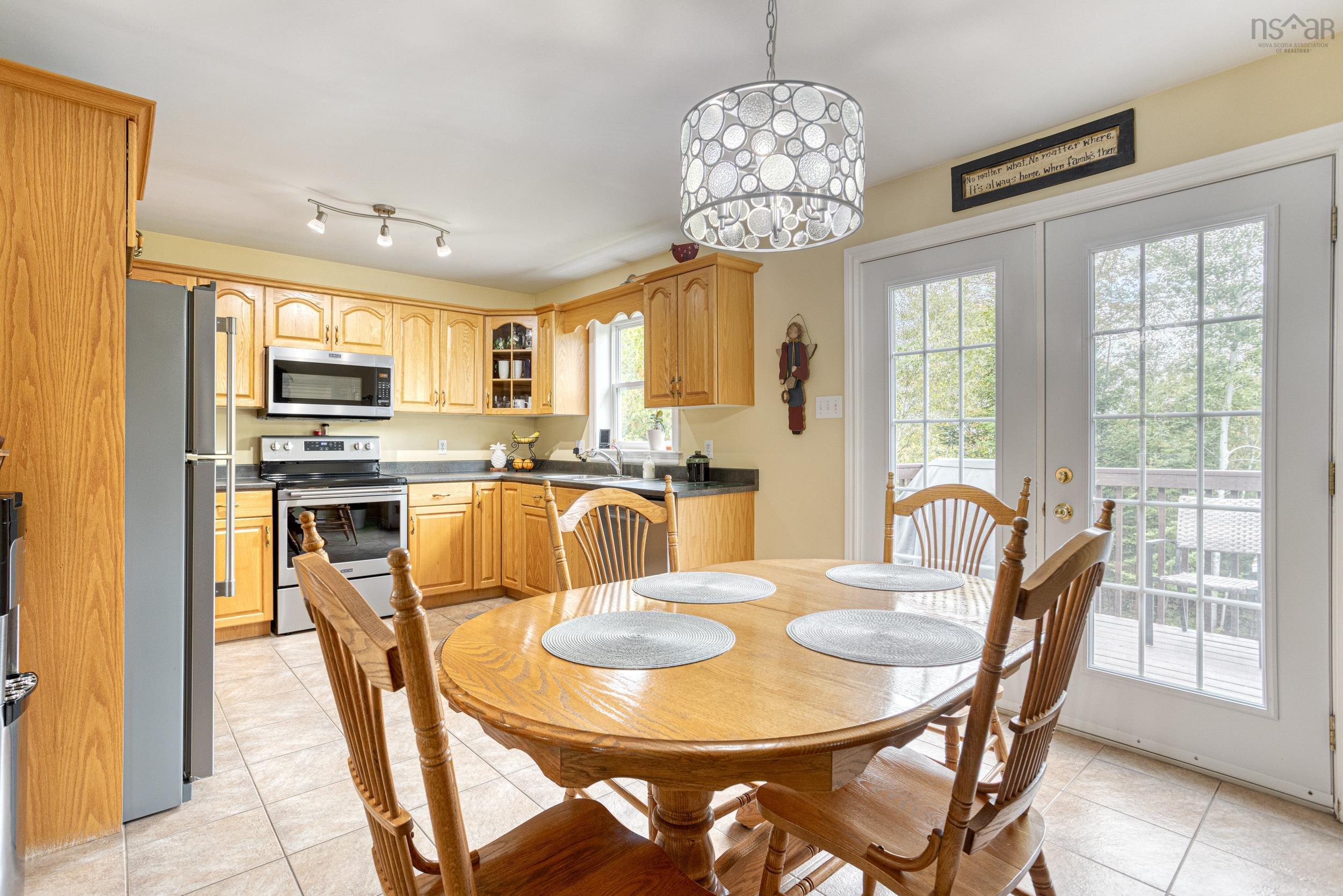 329 Grono Road photo #9