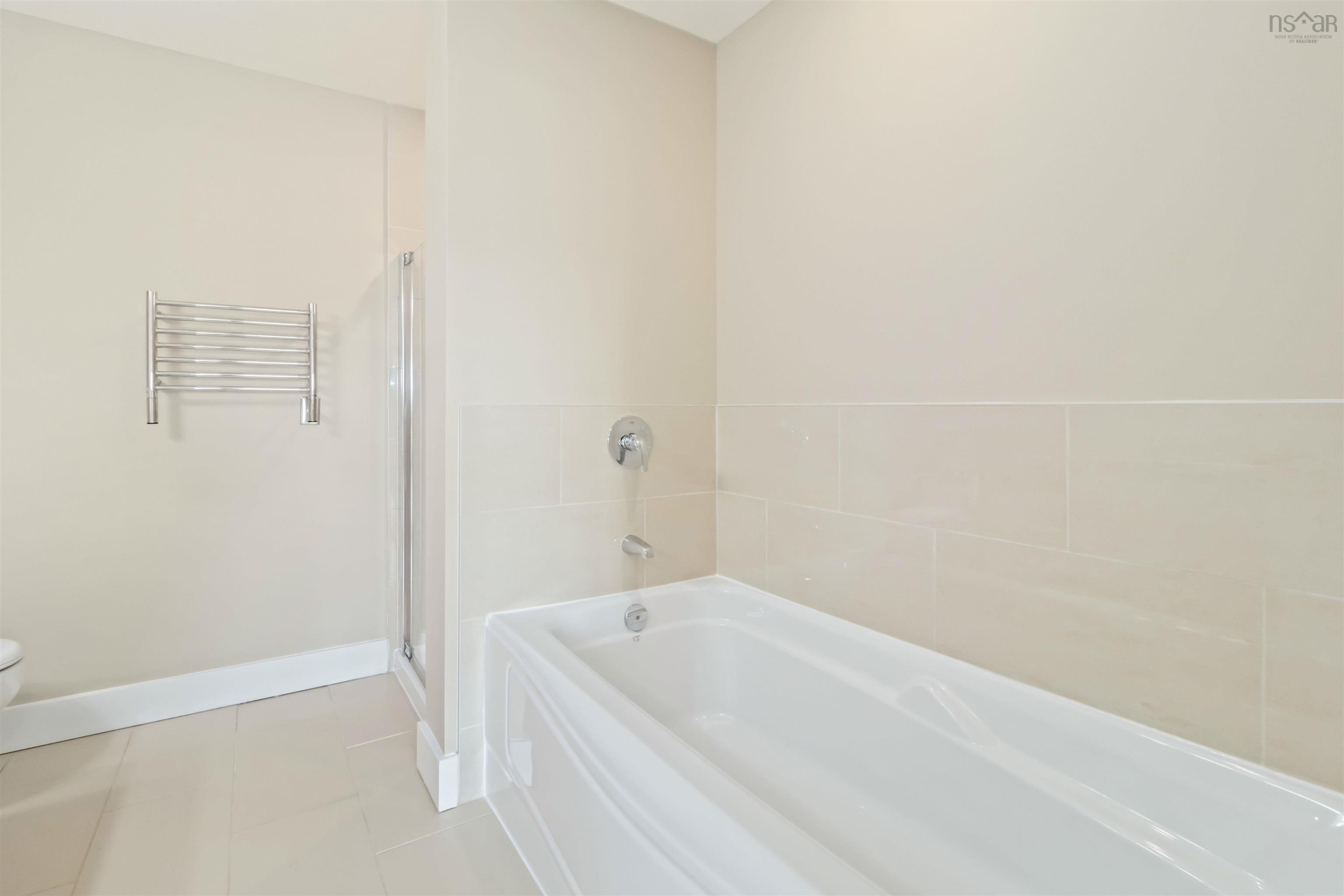 902 31 Kings Wharf Place photo #33