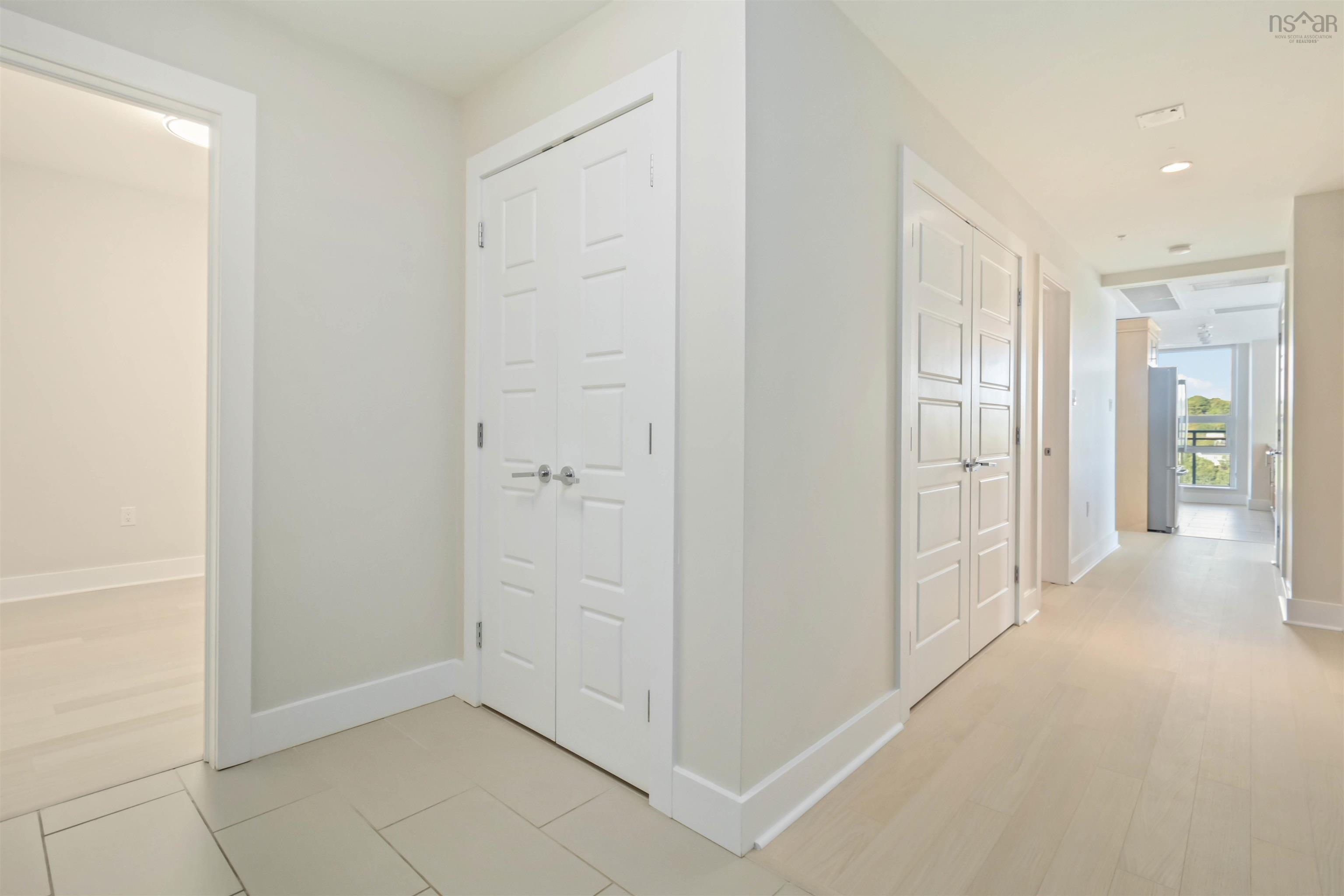 902 31 Kings Wharf Place photo #38