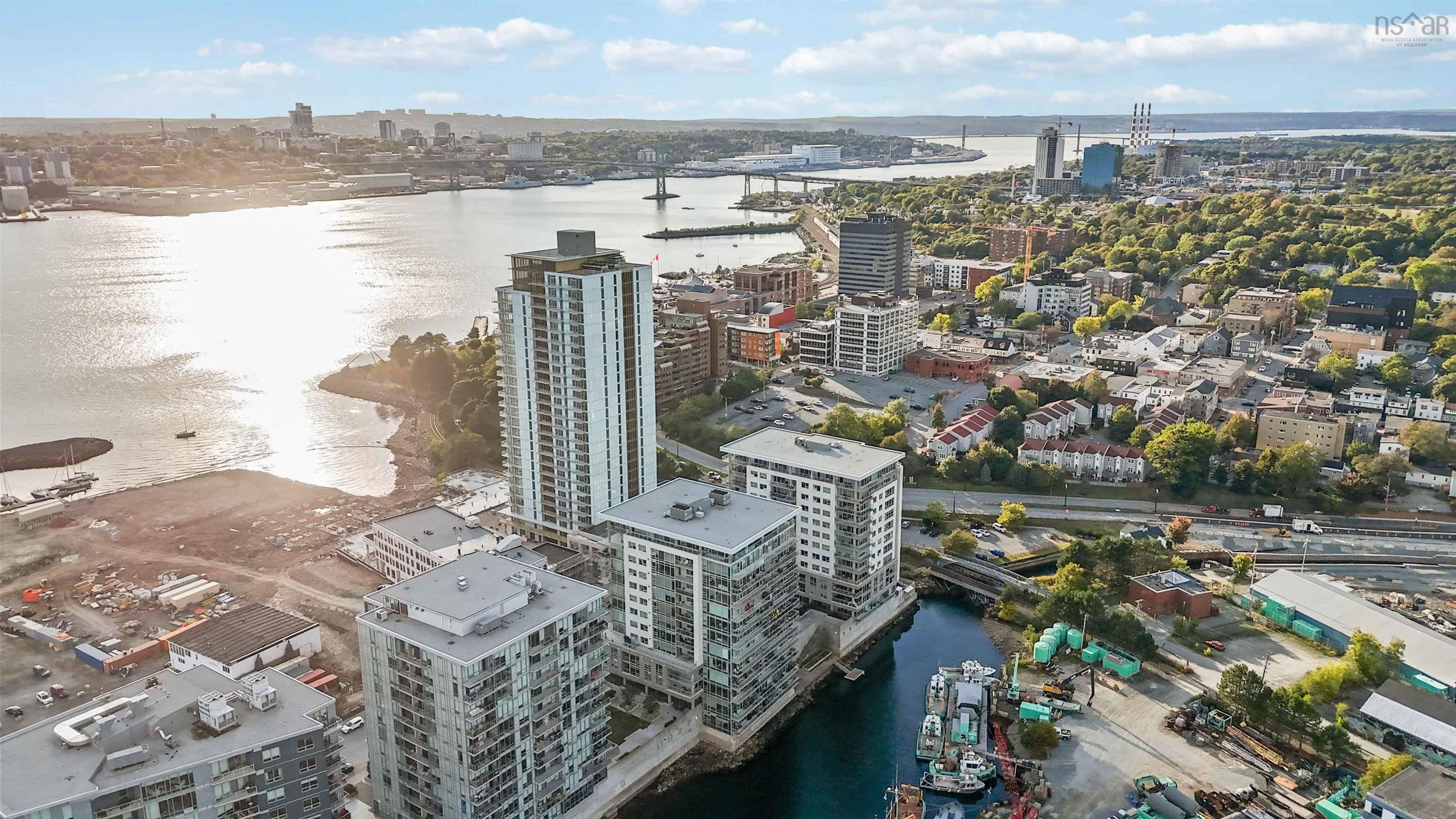 902 31 Kings Wharf Place photo #44