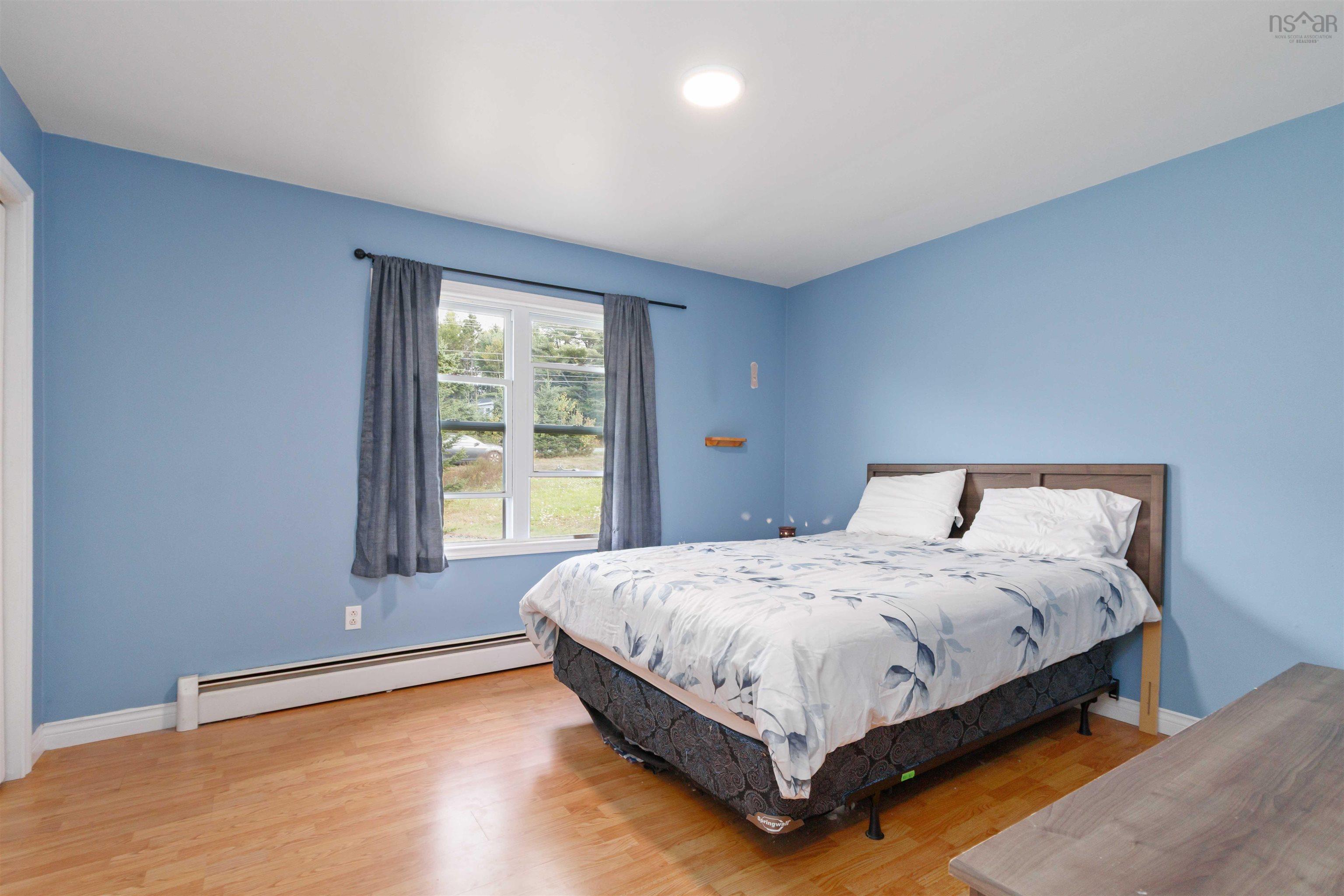 7632 Highway 7 photo #22