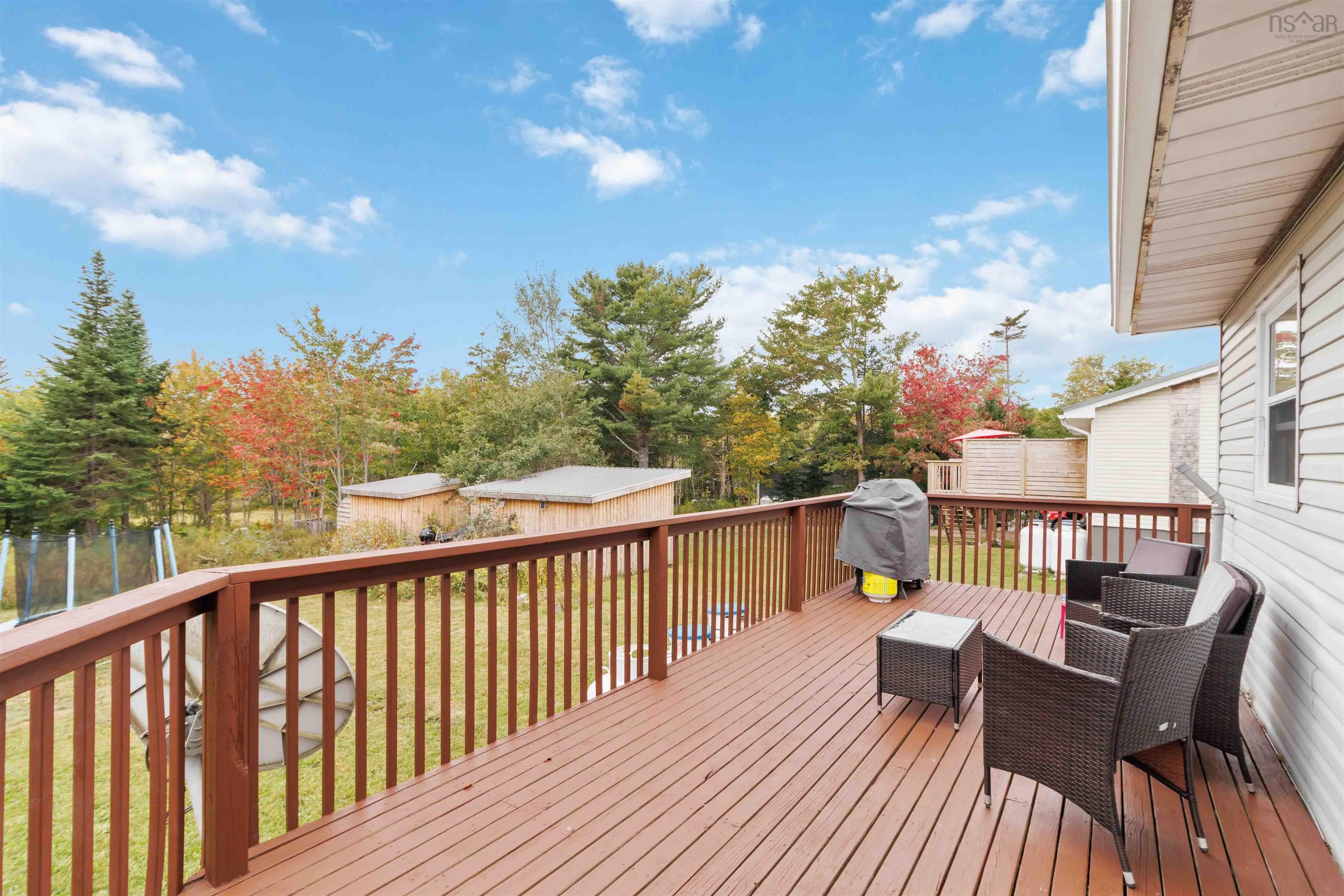 7632 Highway 7 photo #36