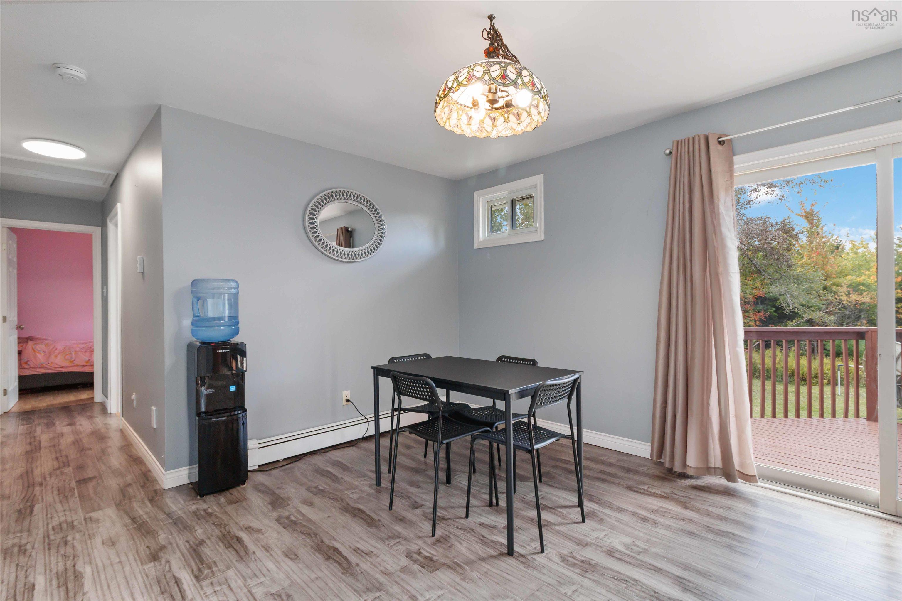 7632 Highway 7 photo #8