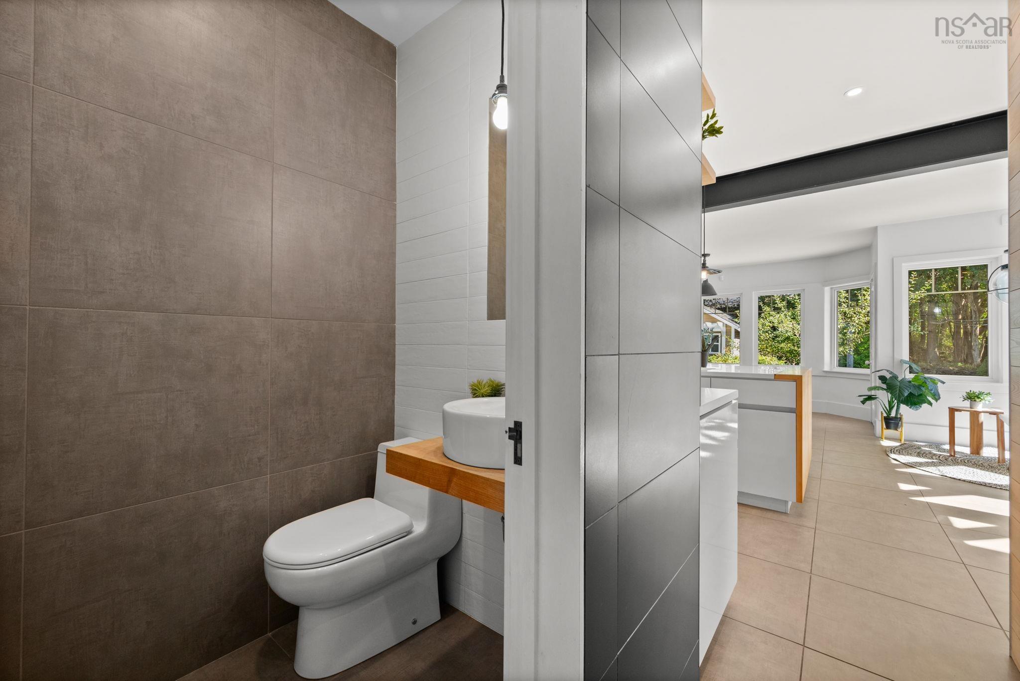 1139 Dalhousie Street photo #19