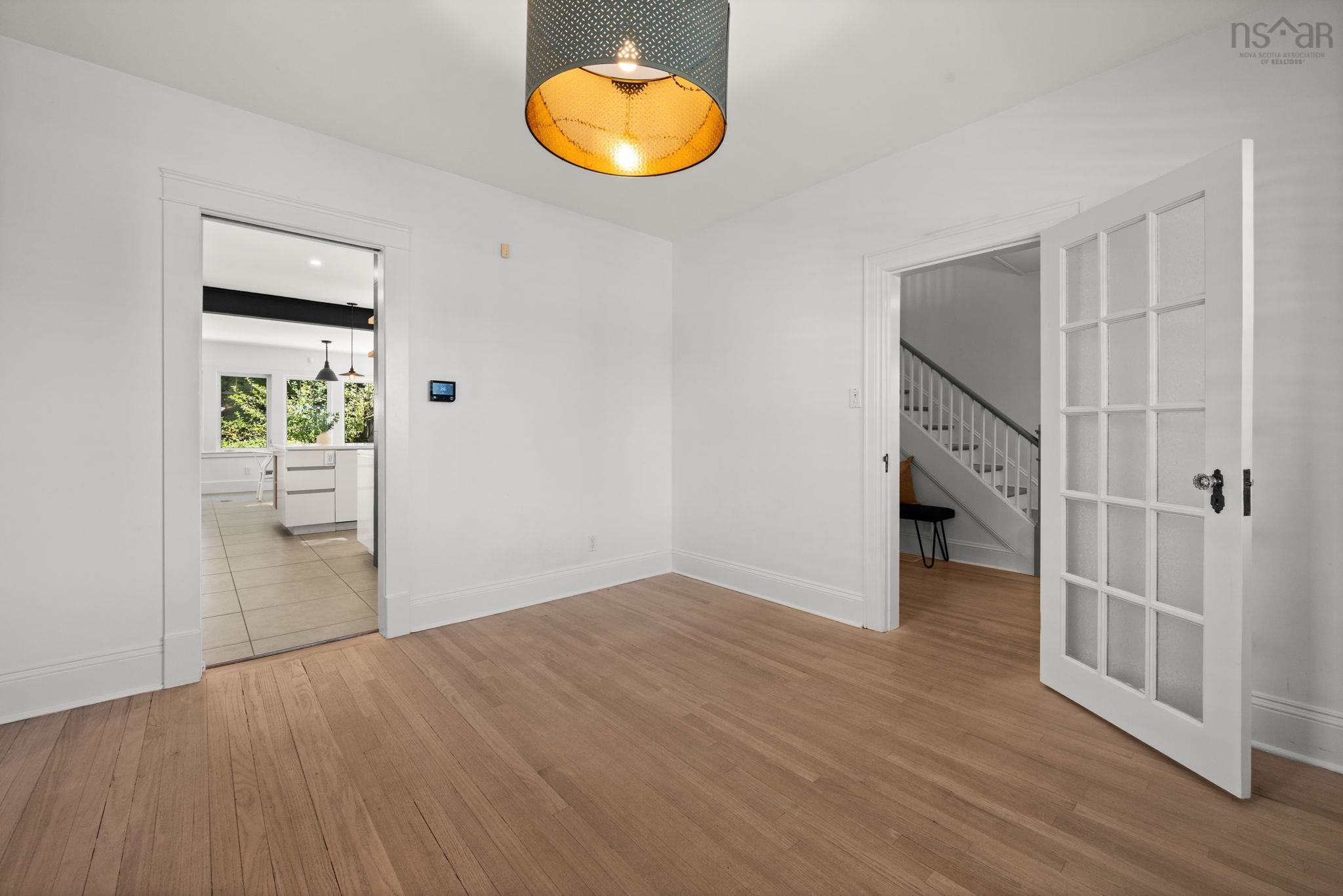 1139 Dalhousie Street photo #21