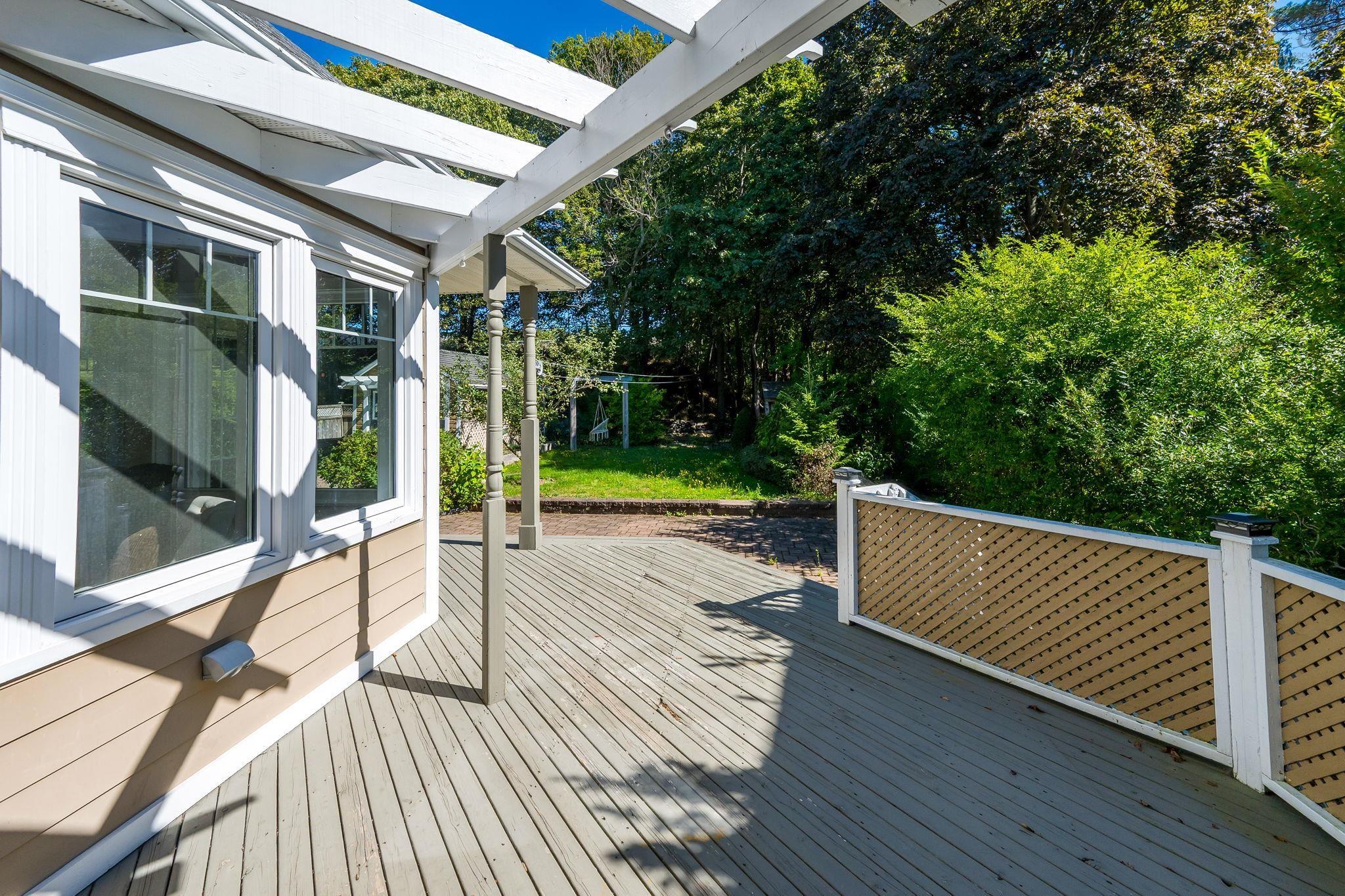 1139 Dalhousie Street photo #42