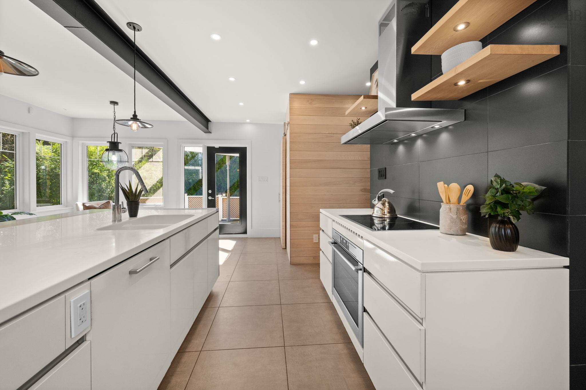 1139 Dalhousie Street photo #8