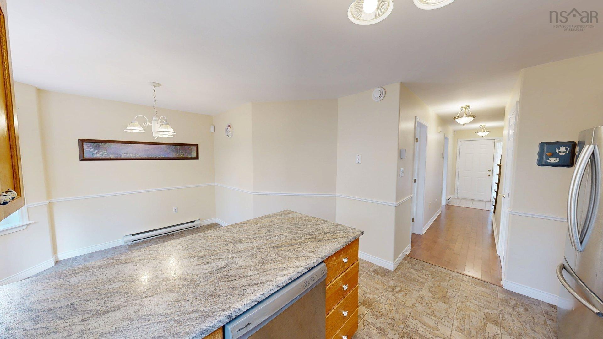 11 Glenbourne Court photo #14