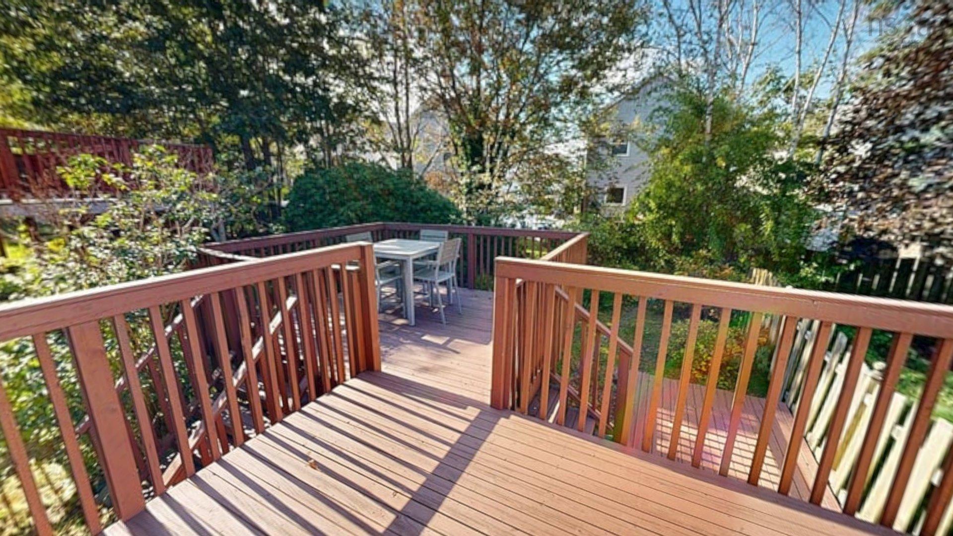 11 Glenbourne Court photo #15