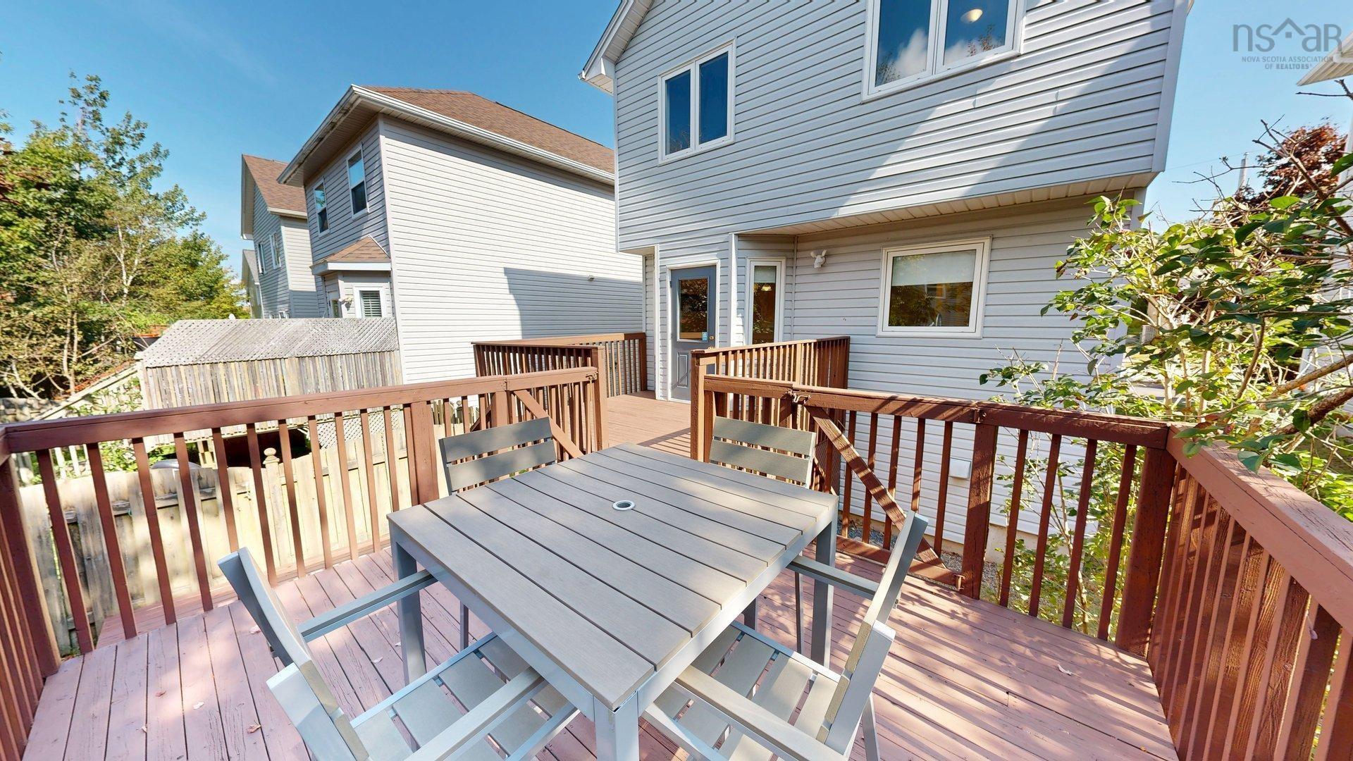 11 Glenbourne Court photo #17