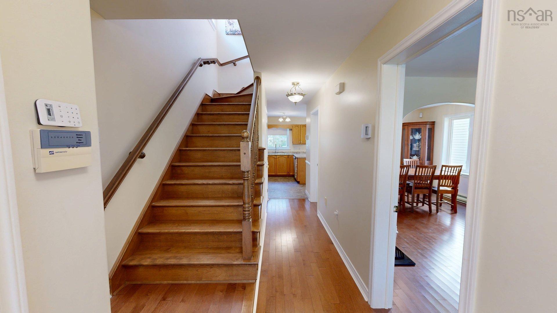 11 Glenbourne Court photo #18