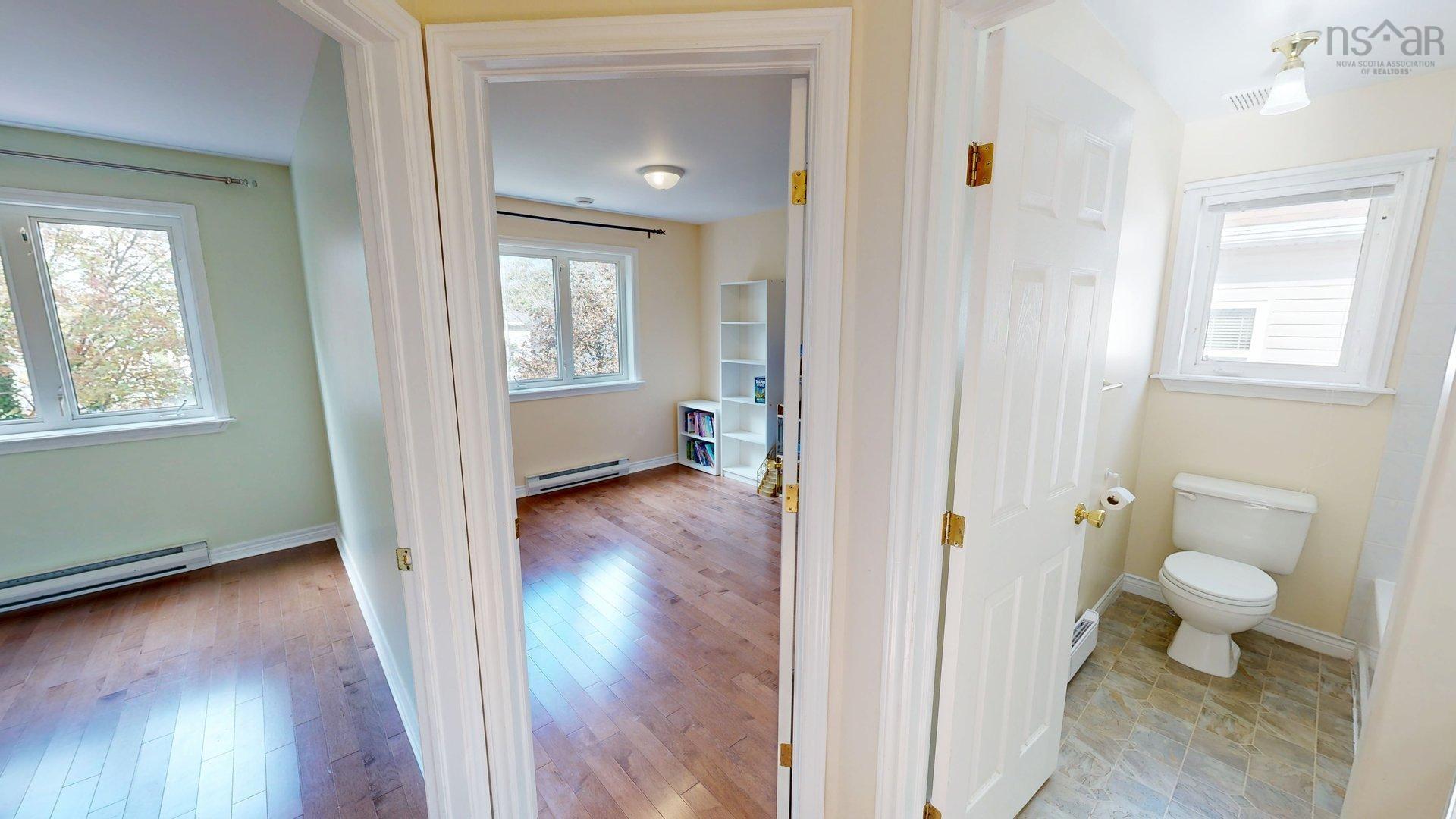 11 Glenbourne Court photo #20