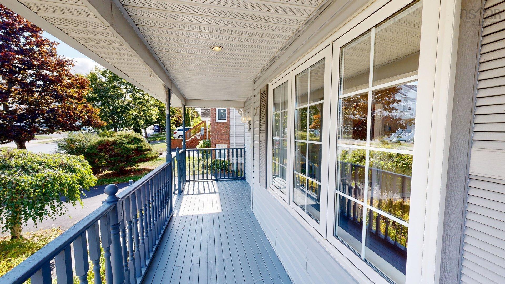 11 Glenbourne Court photo #5