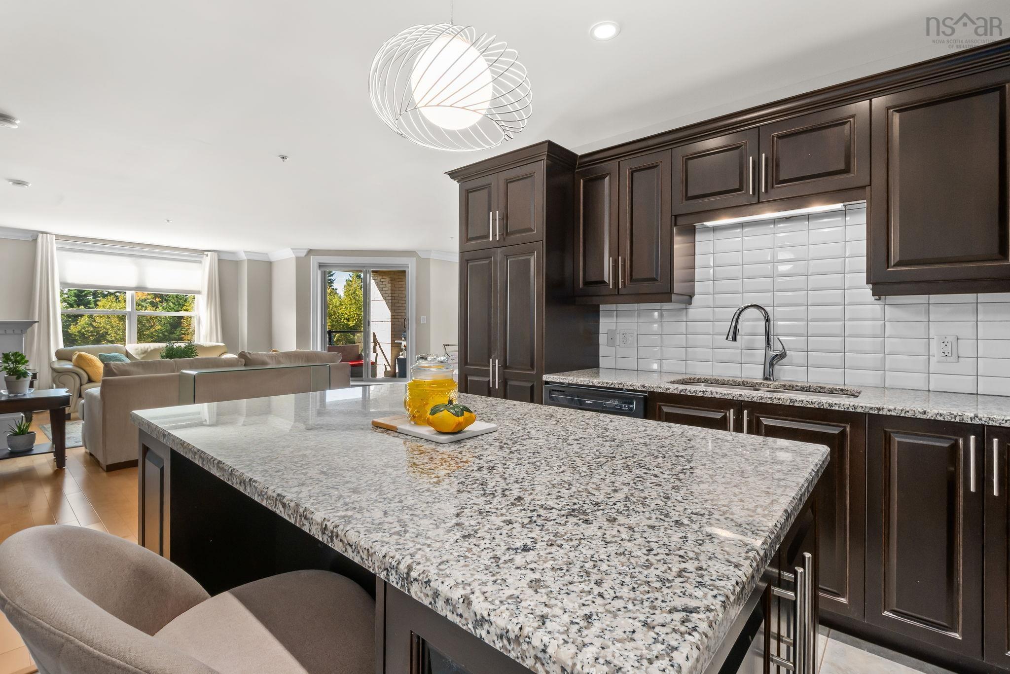 103 89 Pebblecreek Crescent photo #23