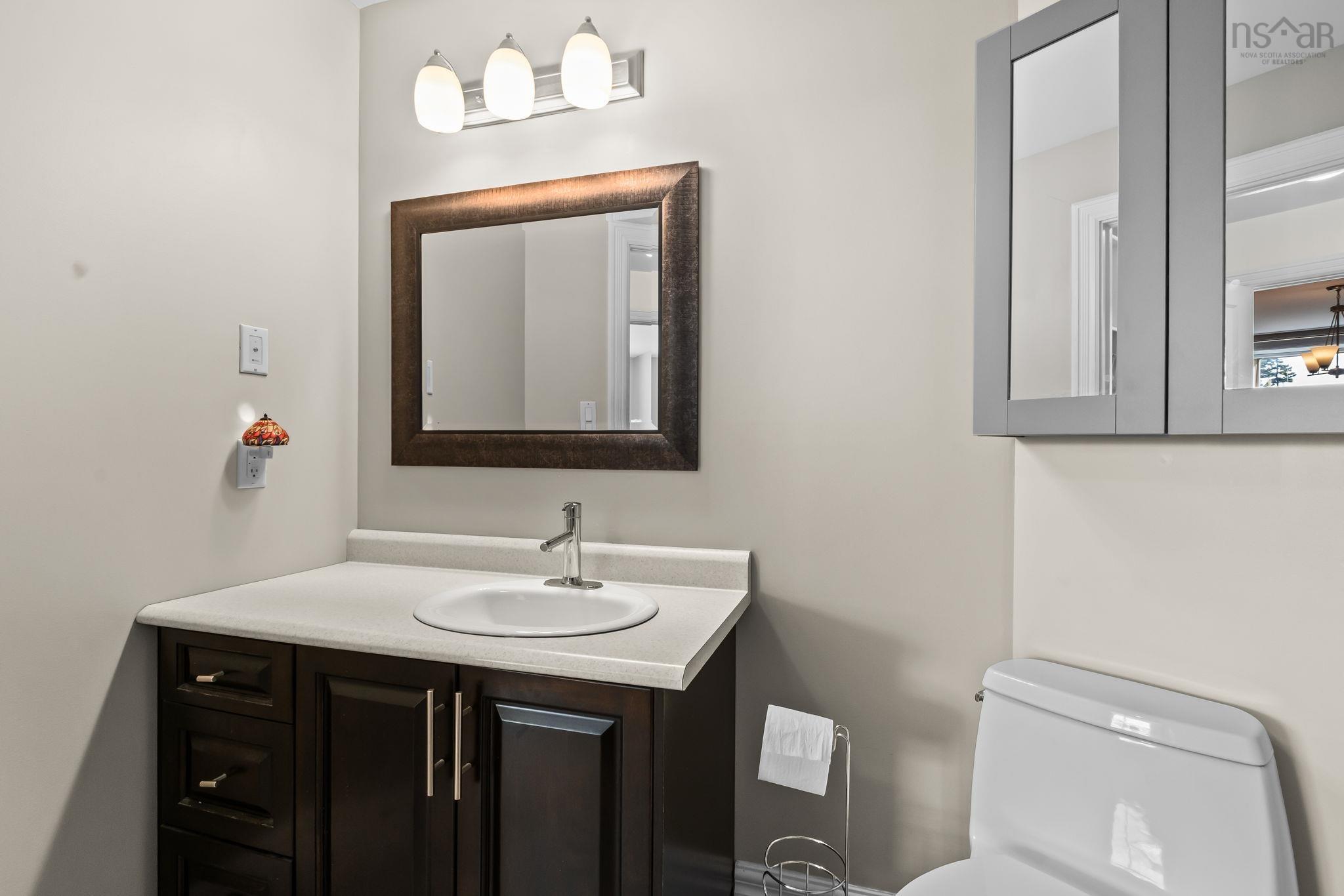 103 89 Pebblecreek Crescent photo #31